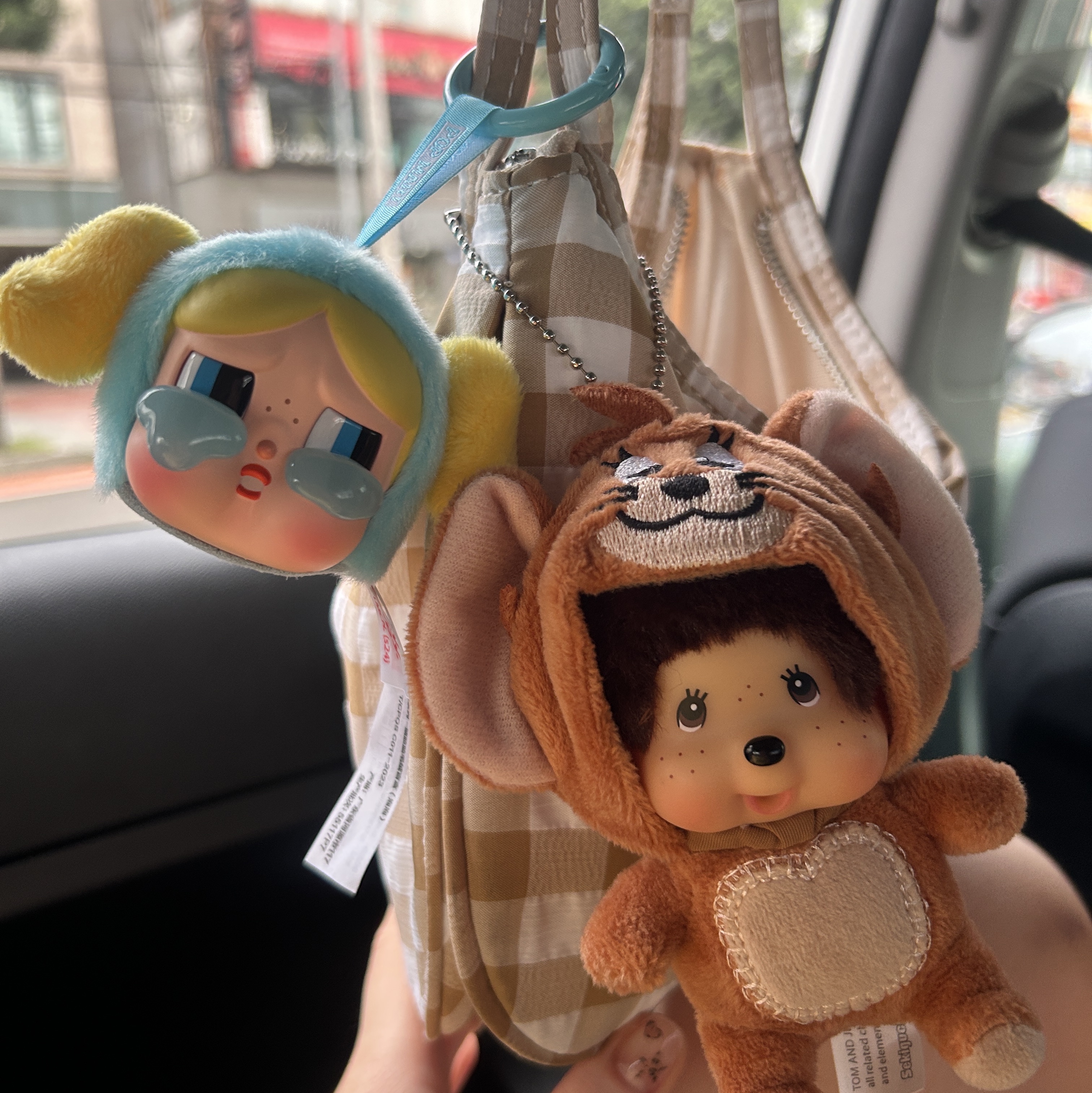 Pop Mart Crybaby x Powerpuff Girls Series Keyring Bubbles (Opened Case) 착용 스타일