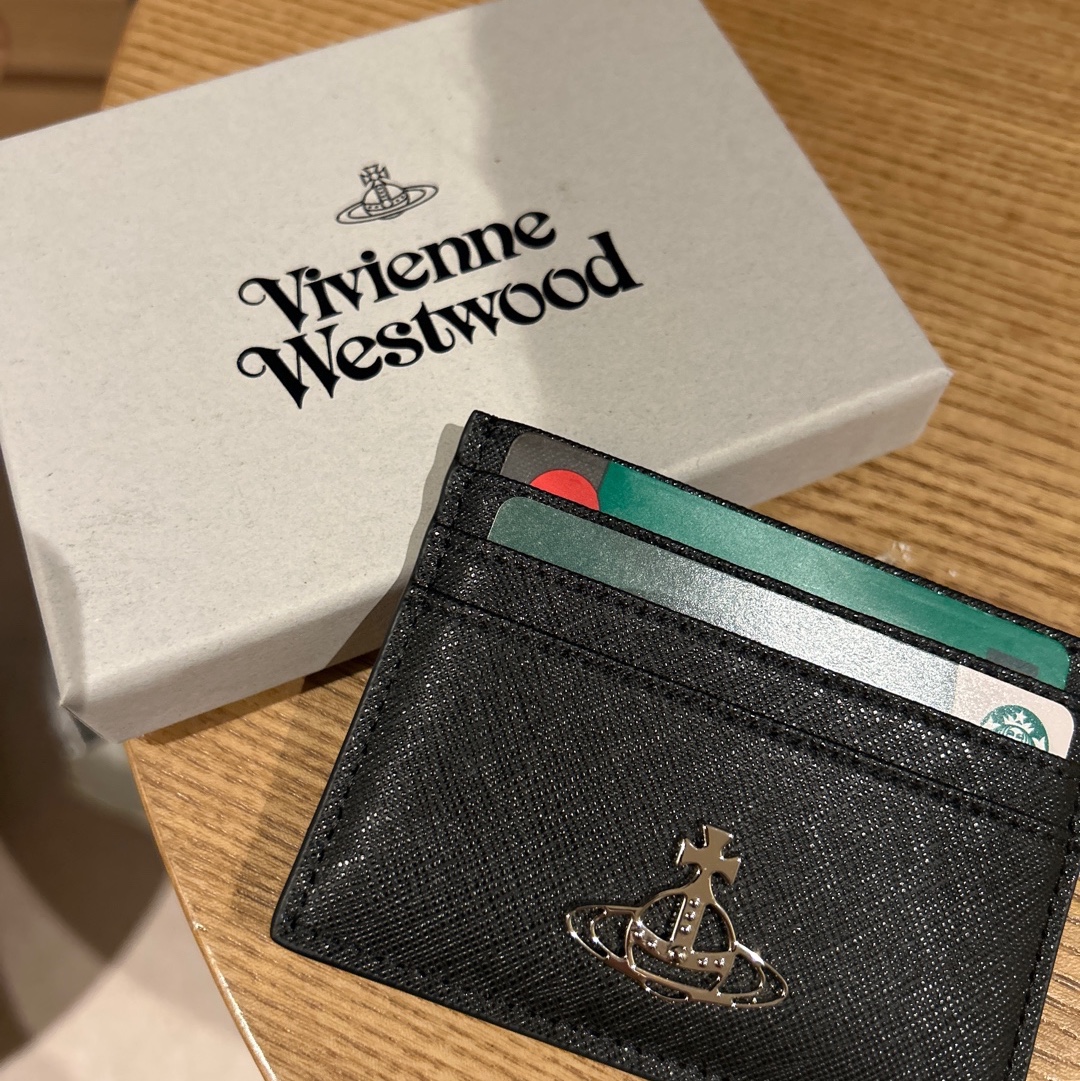 Vivienne Westwood Flat Card Holder Black 착용 스타일