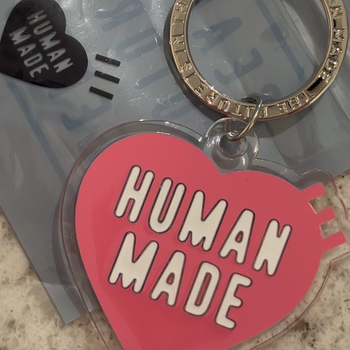 Human Made Acrylic Heart Keyring Pink 착용 스타일