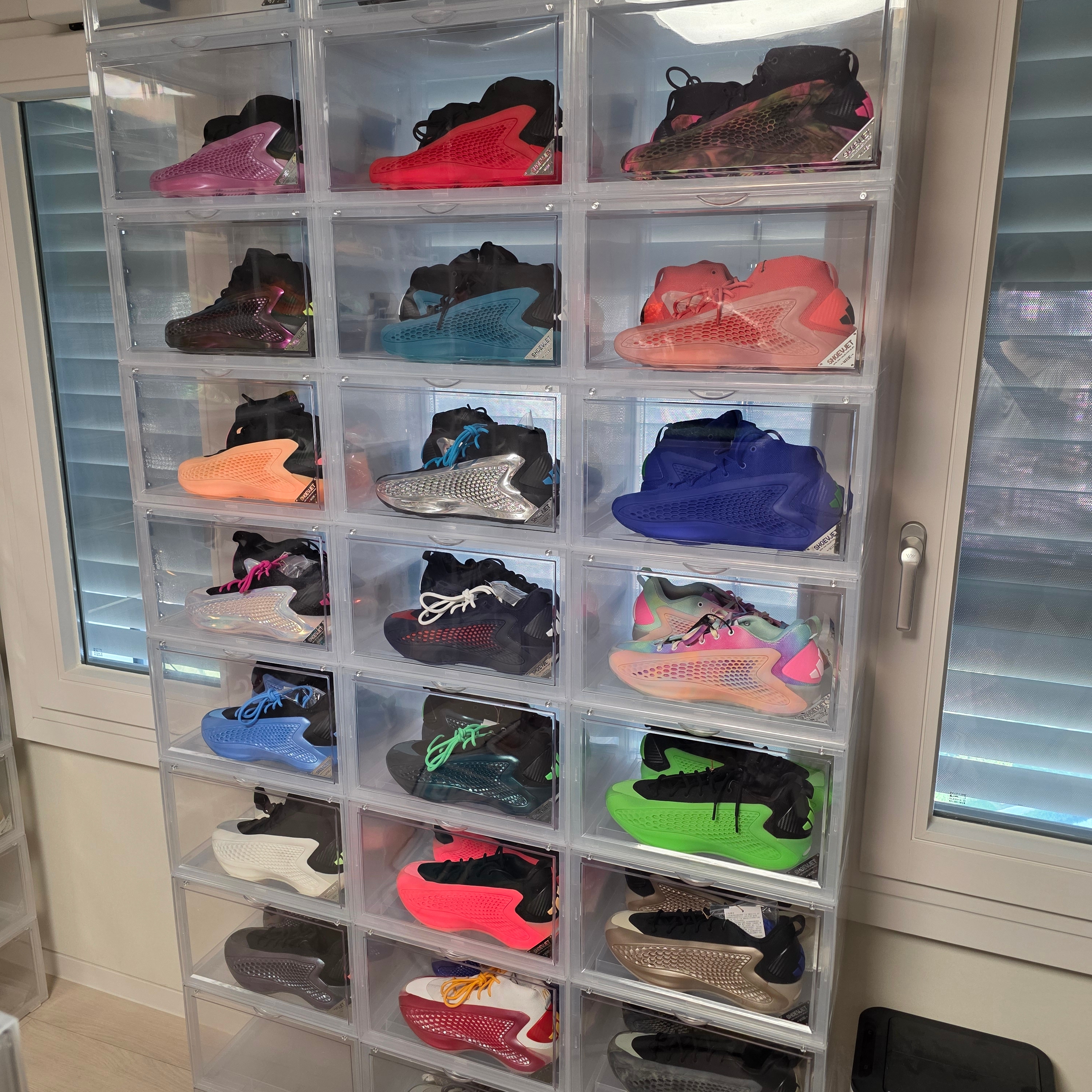 Adidas A.E. 1 Low Silver Pebble Core Black, Adidas A.E. 1 Low Cloud White Acid Orange 착용 스타일