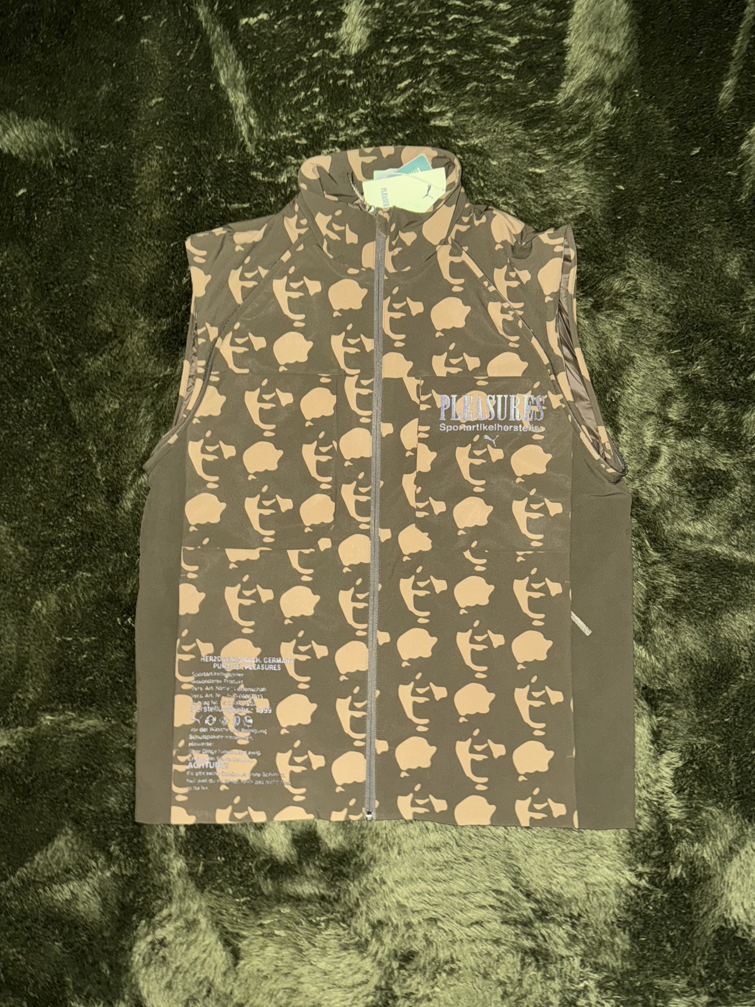 Puma X Pleasures Jacket Chocolate Chip 착용 스타일 - 6