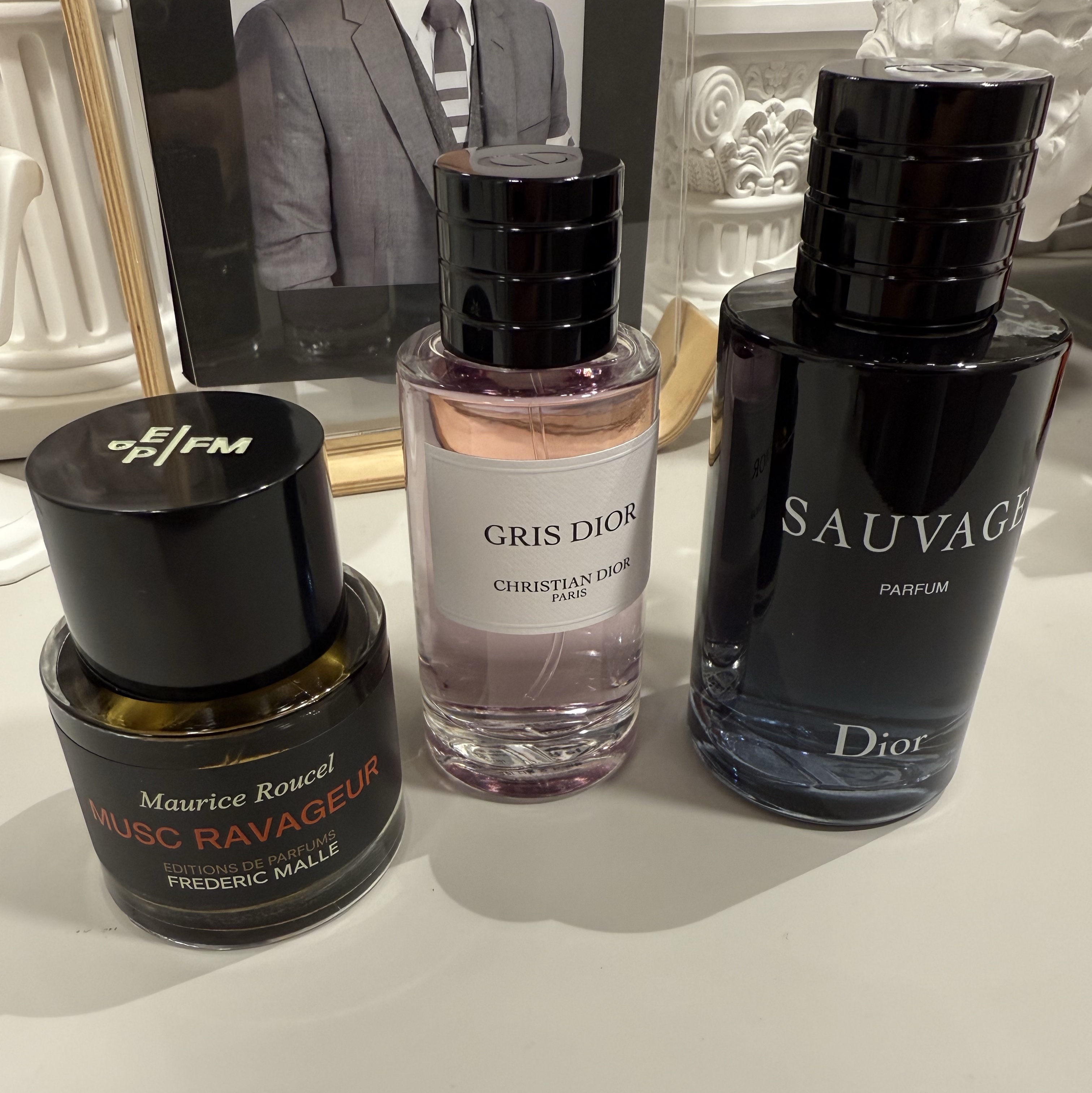 Frederic Malle Musc Ravageur 50ml Spray, Dior Gris Dior Eau De Parfum 50ml 착용 스타일