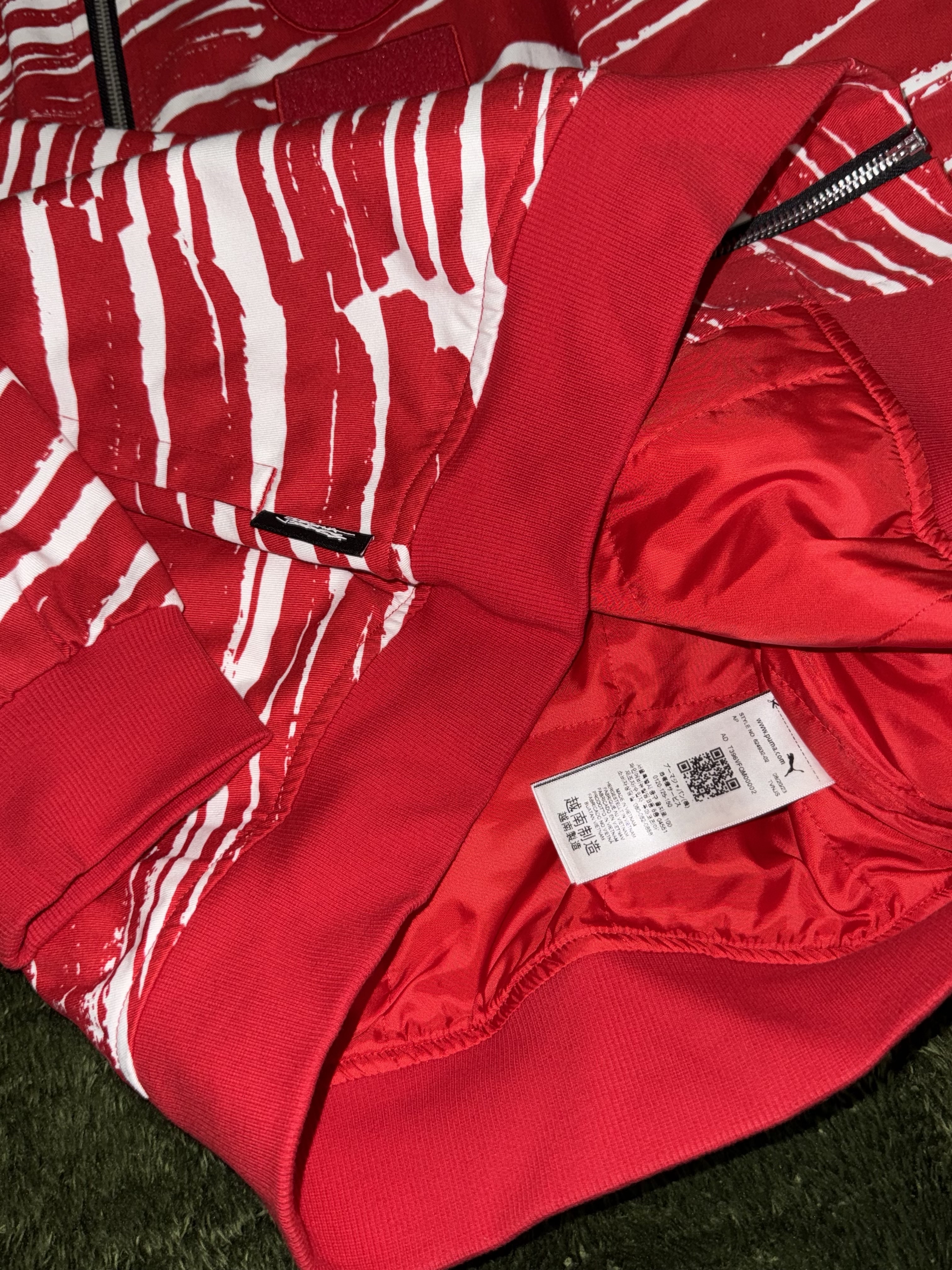 Puma x Ferrari x Joshua Vides Race Jacket Red White 착용 스타일 - 7