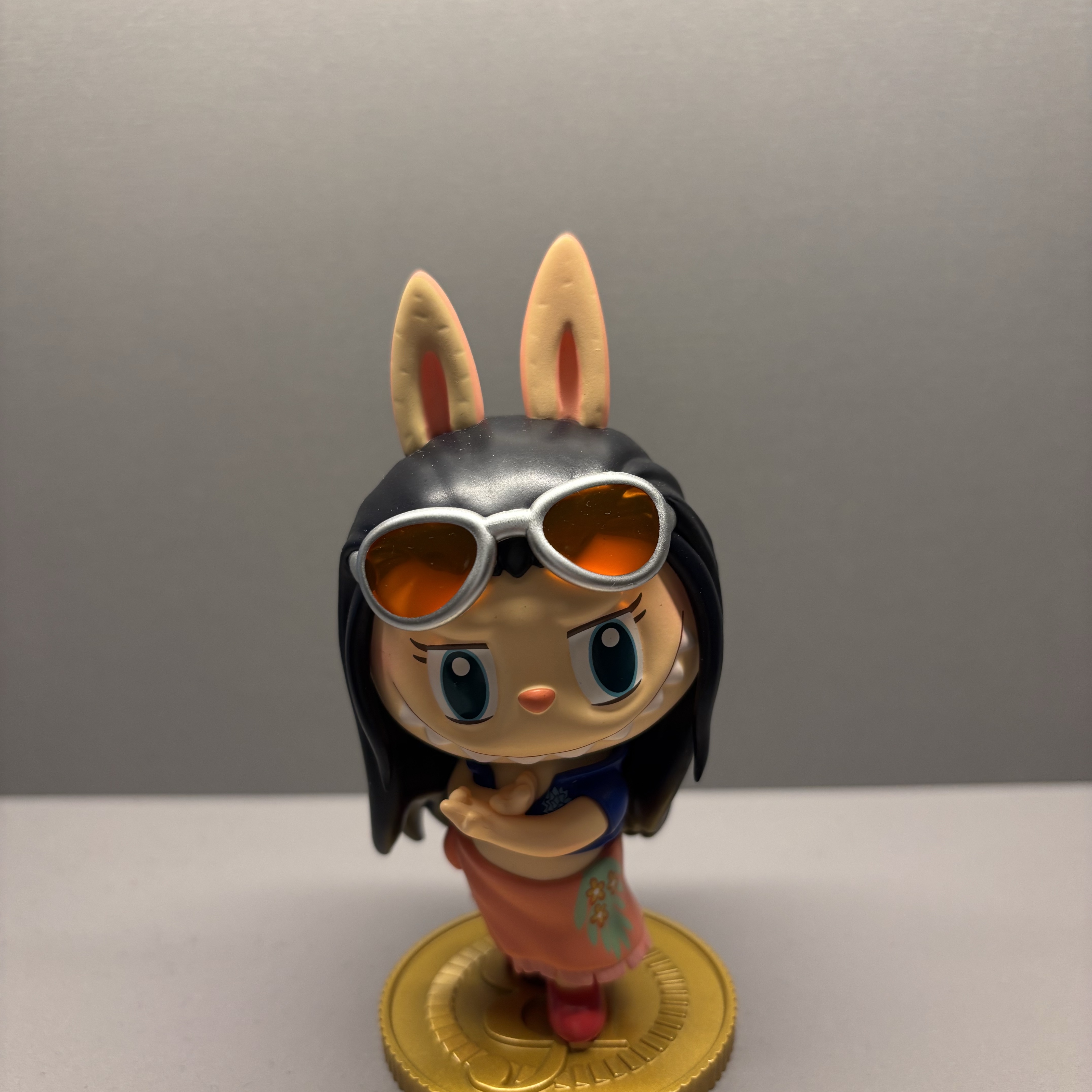 Pop Mart Labubu The Monsters x One Piece Series Figures Sealed Case (1 Blind Box) 착용 스타일