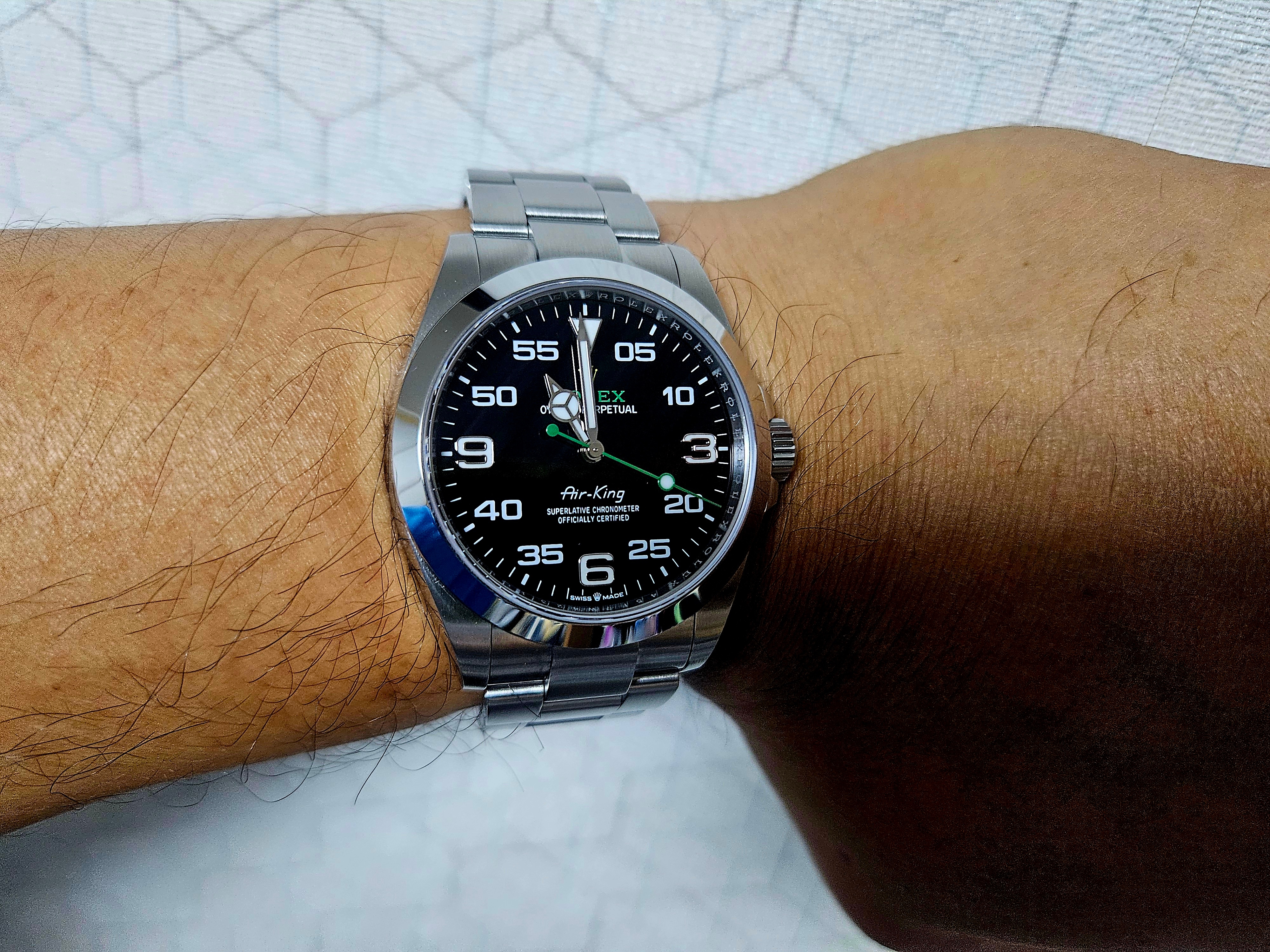 Rolex Air-King 40mm 126900 Black Oyster 착용 스타일 - 1