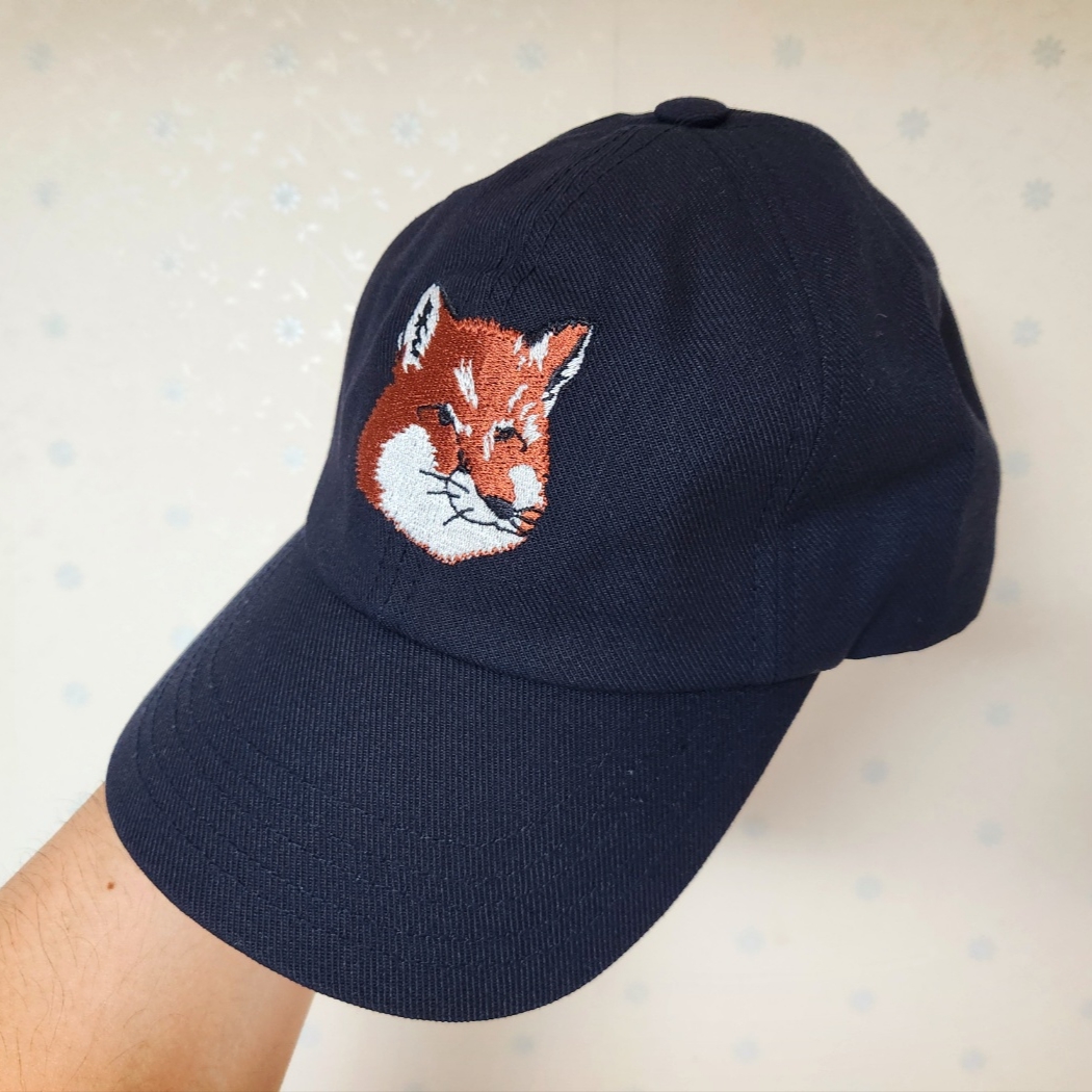 Maison Kitsune Large Fox Head Embroidered 6P Cap Navy - 21FW 착용 스타일 - 1