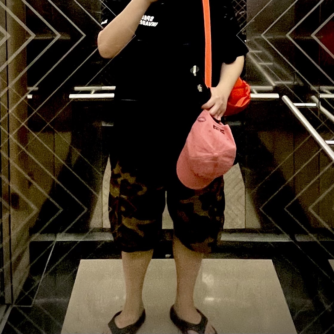 Oofos OOriginal Black, Thisisneverthat x Grateful Dead Dancing Bear Cap Dusty Pink 착용 스타일