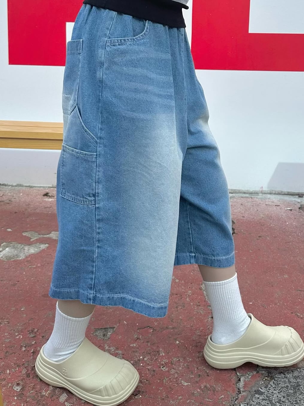 SLOW RECORD HOUSE Carpenter Bermuda Wide Denim Pants Medium Blue 착용 스타일 - 7