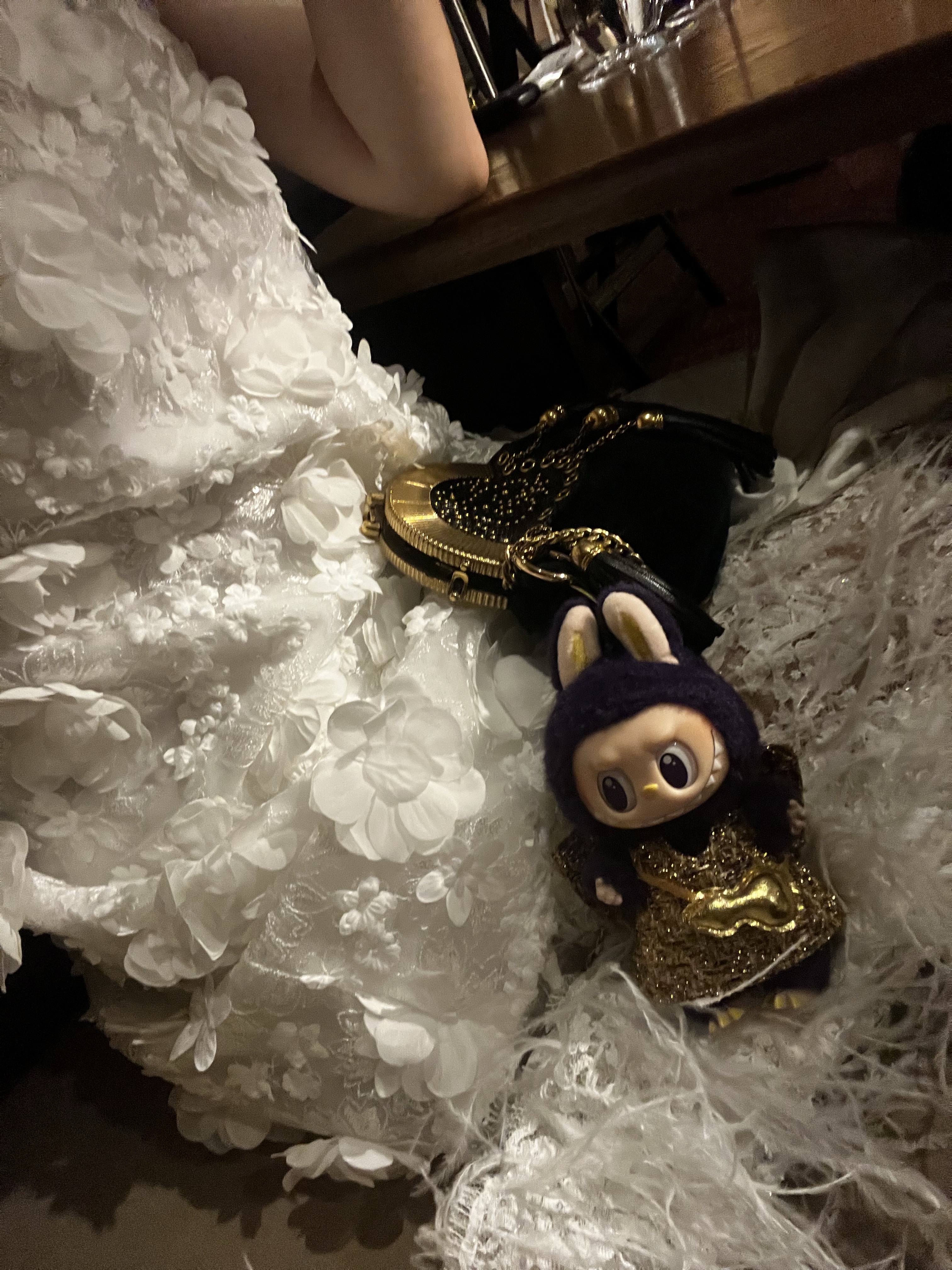 Pop Mart Labubu x Pronounce Lucky Fairy Toy Keyring 착용 스타일