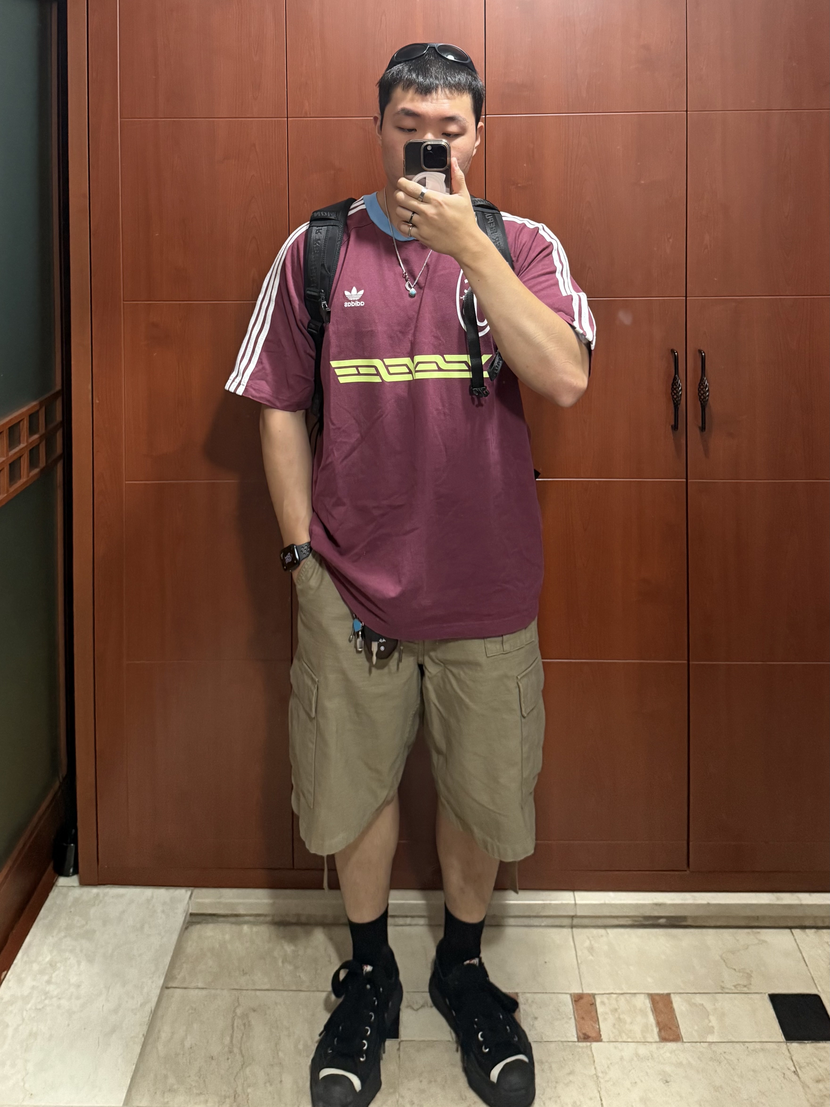 Oakley Eye Jacket Redux Matte Black Frame Prizm Grey Lenses High Bridge Fit, Adidas x Yeseyesee BS Team T-Shirts Victory Crimson - KR Sizing 착용 스타일 - 1