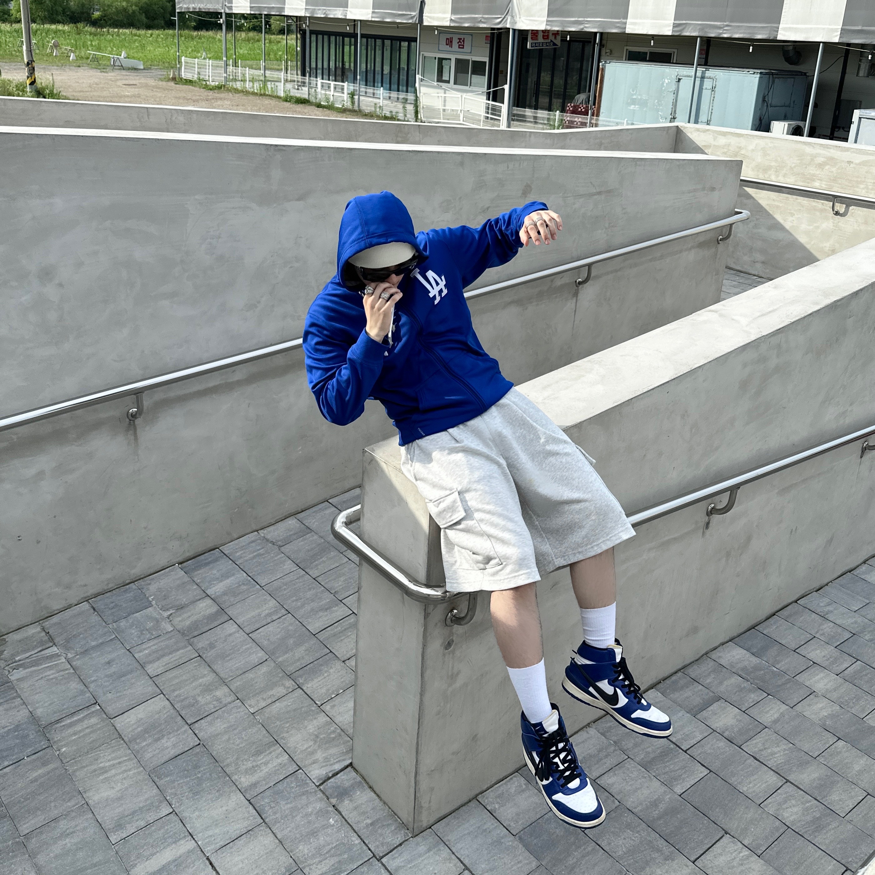 Nike x Ambush Dunk High Black, Nike x Ambush Dunk High Deep Royal Blue 착용 스타일 - 5