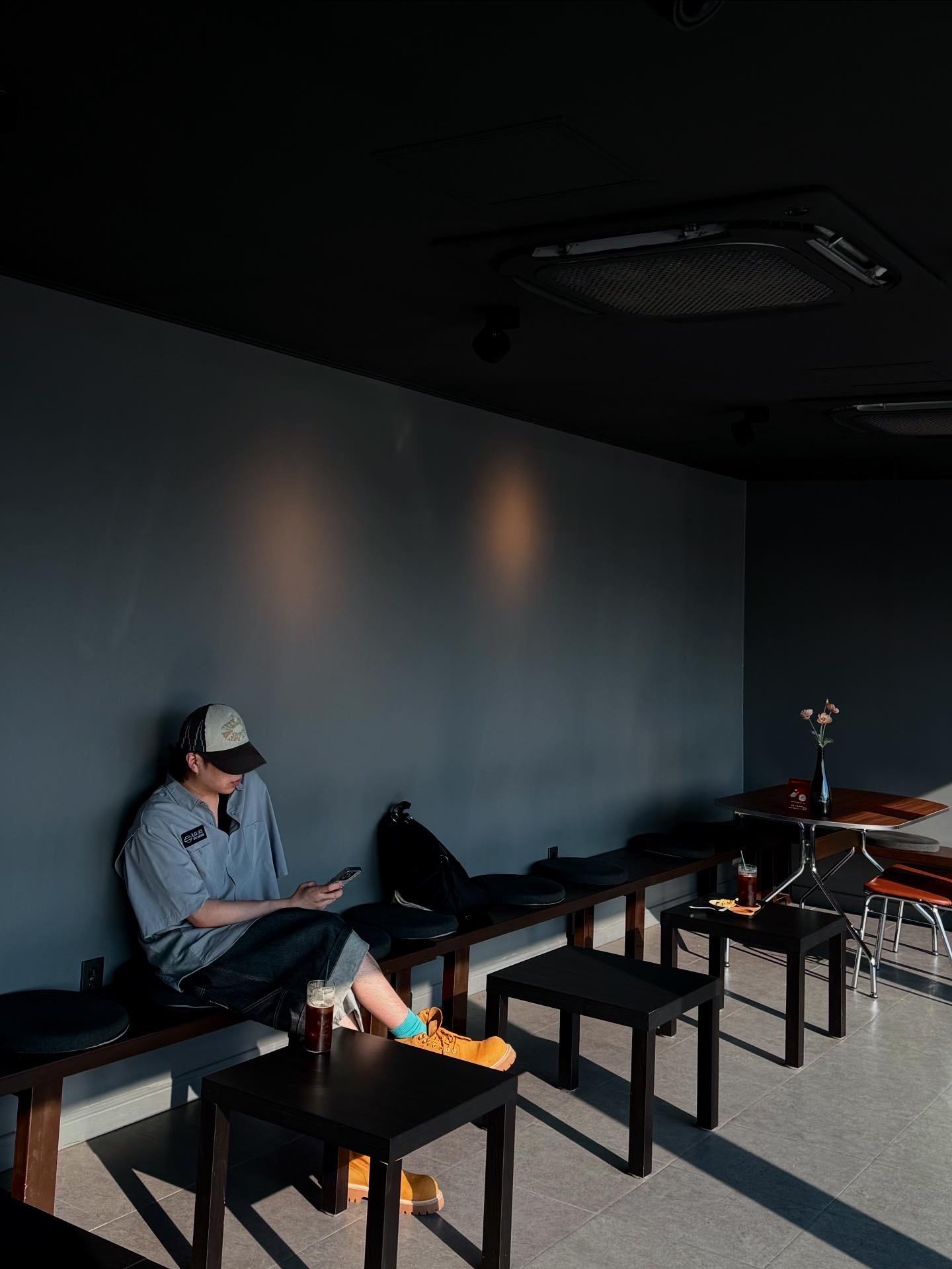 Kinchi x My Name Is Peter Boots - 888 (a) Yellow, GRAILZ x KOIN SEOUL Carpenter Bermuda Denim Pants Indigo 착용 스타일 - 2