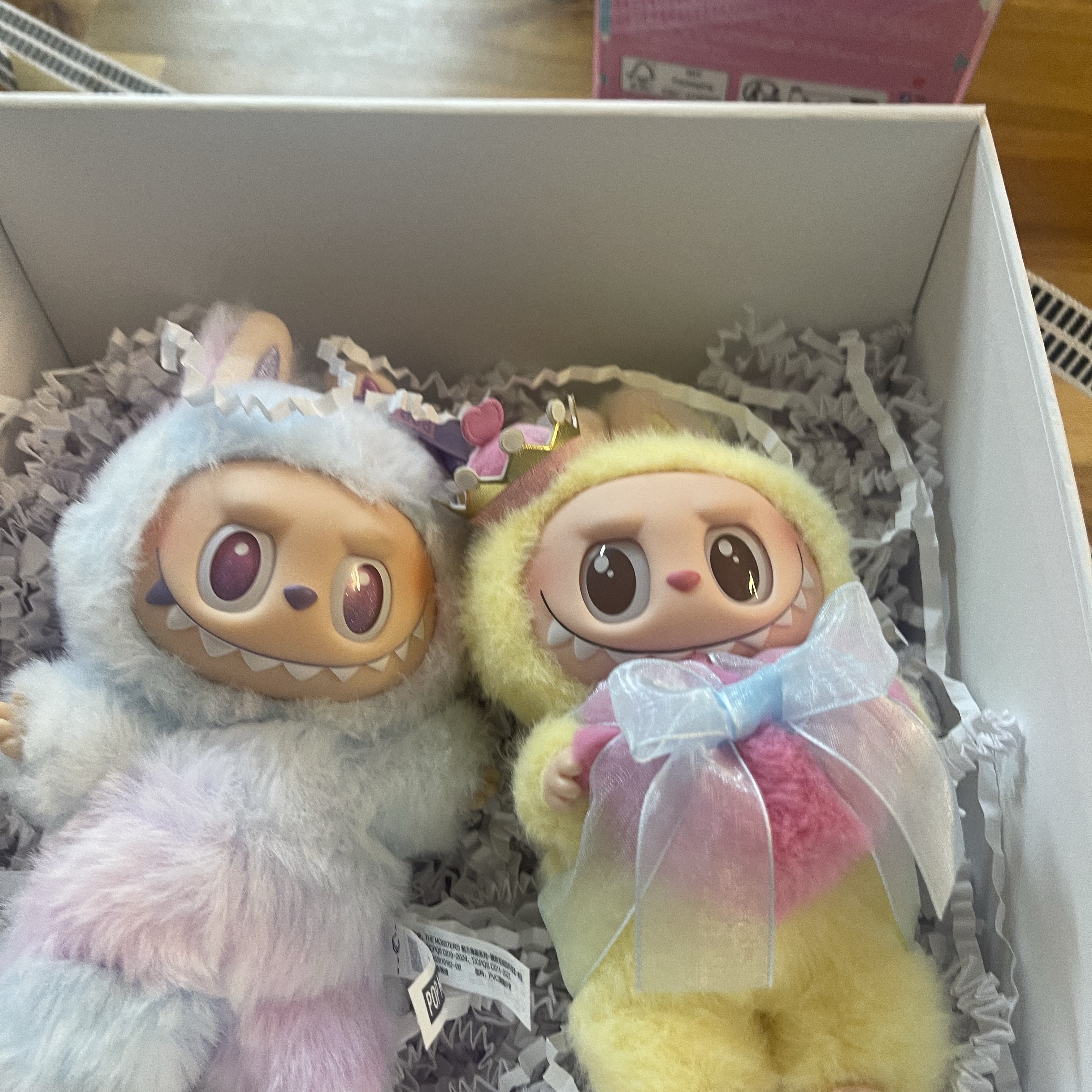 Pop Mart The Monsters Checkmate Series Plush Keyring 착용 스타일