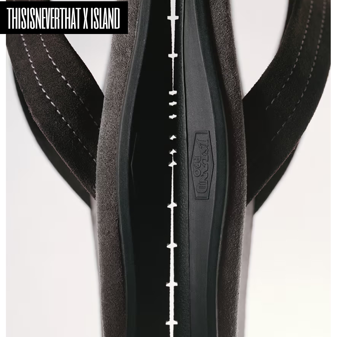 Island Slipper x Thisisneverthat Classic Suede Charcoal 착용 스타일 - 2