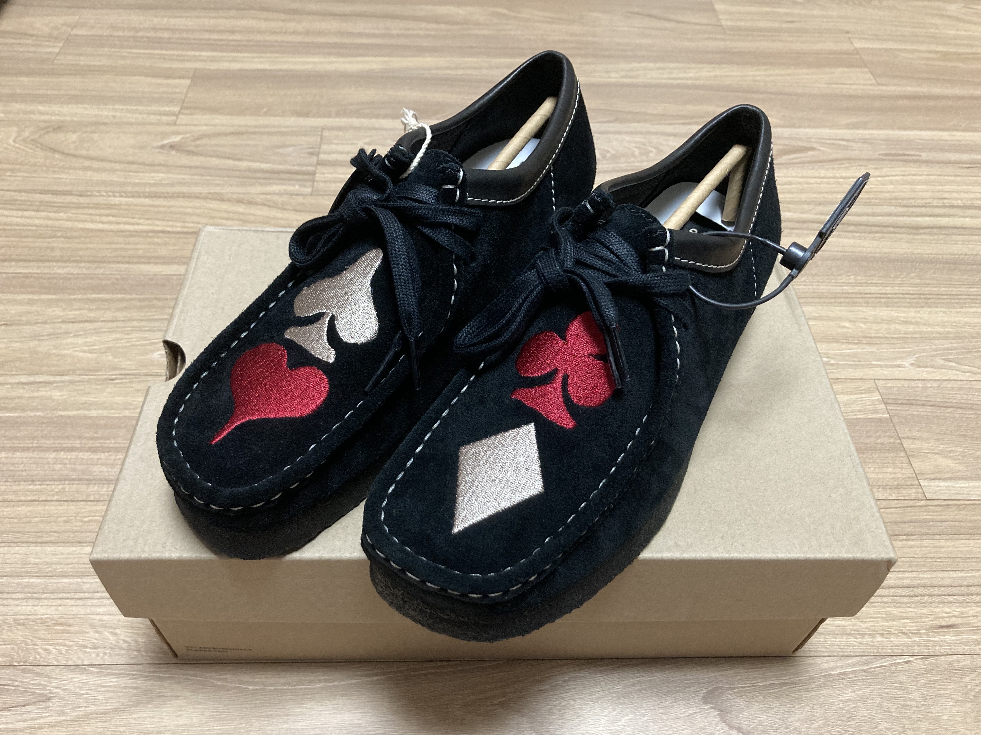 Clarks x Stussy Wallabee Black Suede 착용 스타일