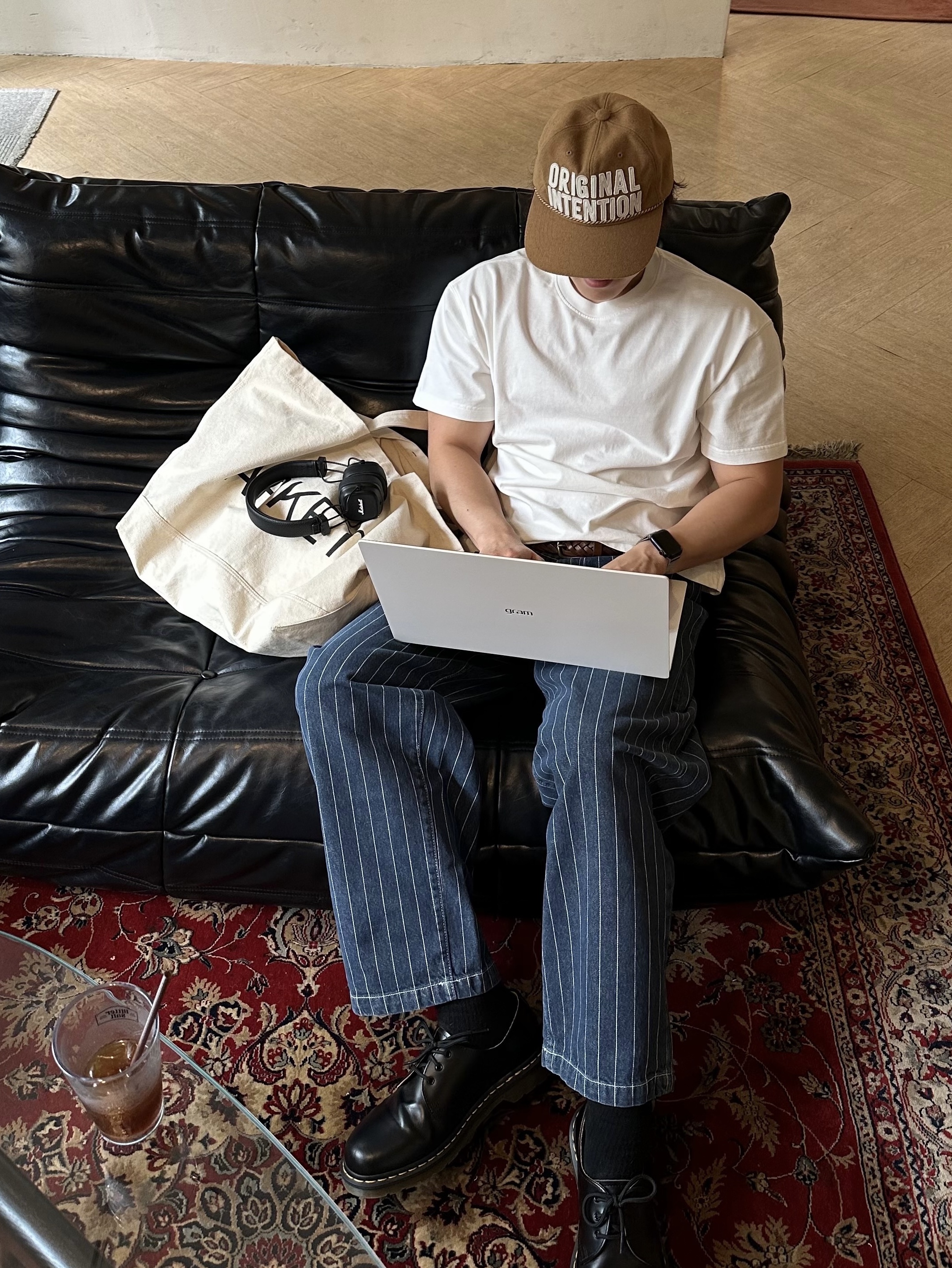 Dr. Martens 1461 Smooth Black, Carhartt WIP Orlean Stripe Pants Blue White Stone Washed 착용 스타일 - 1