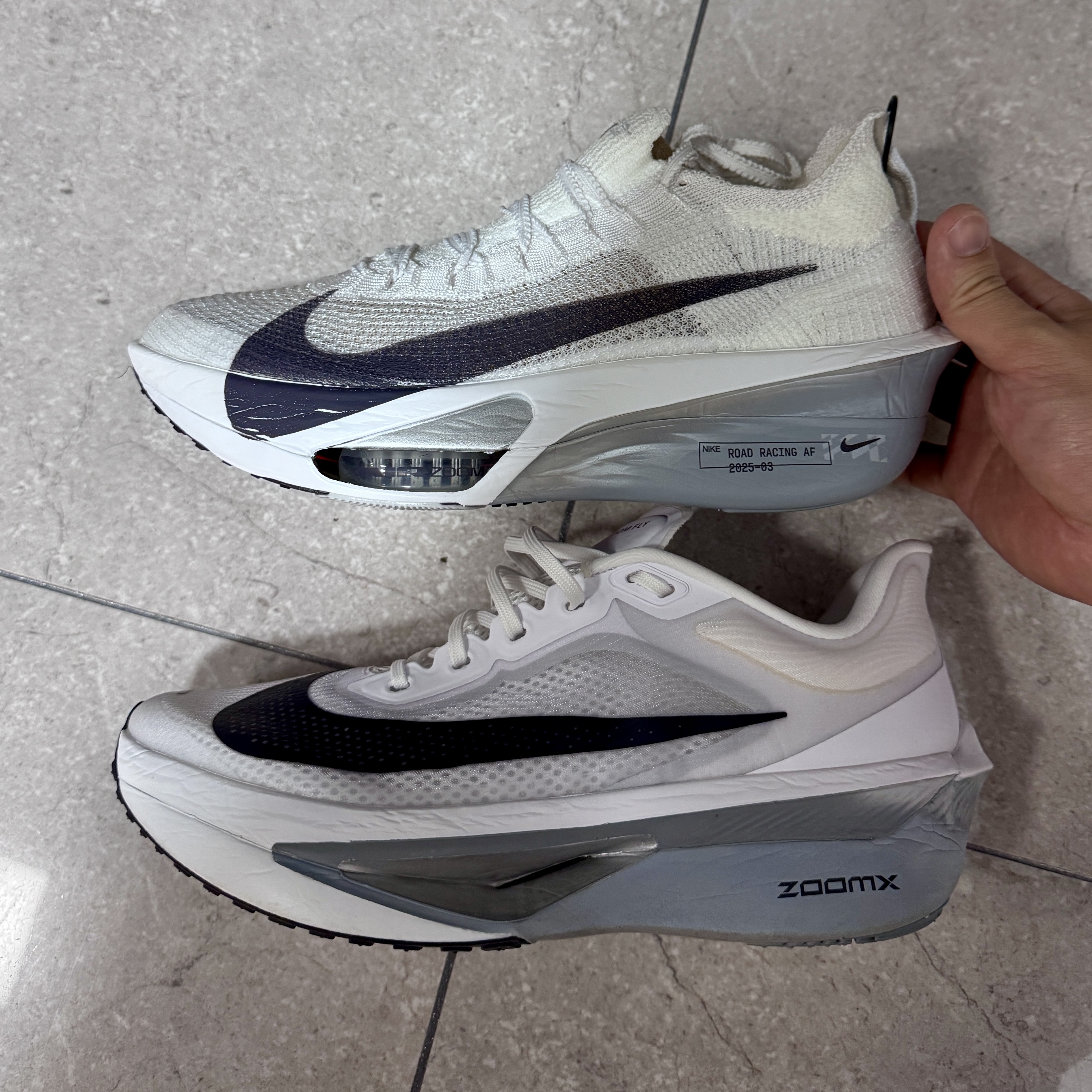 Nike Air Zoom Alphafly Next% 3 White Pure Platinum, Nike Zoom Fly 6 White Pure Platinum 착용 스타일 - 2