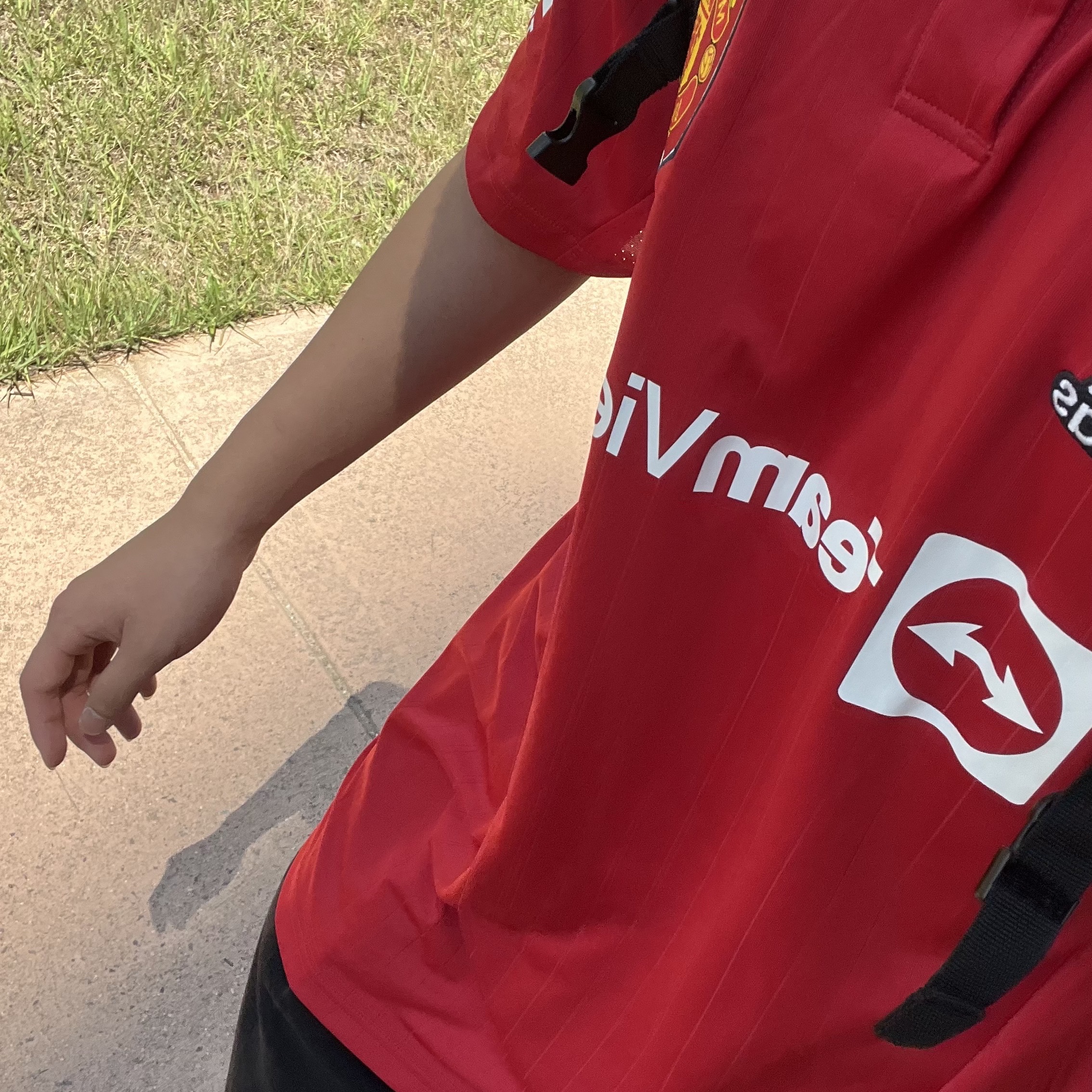 Adidas Manchester United 2022/23 Home Jersey Real Red - US Sizing (Non Marking Ver.) 착용 스타일