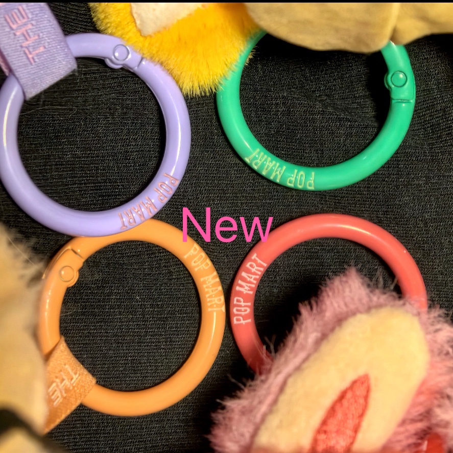 Pop Mart Labubu The Monsters Highlight Series ID Keyring (Opened Case), Pop Mart Labubu The Monsters Highlight Series Luck Keyring (Opened Case) 착용 스타일 - 3