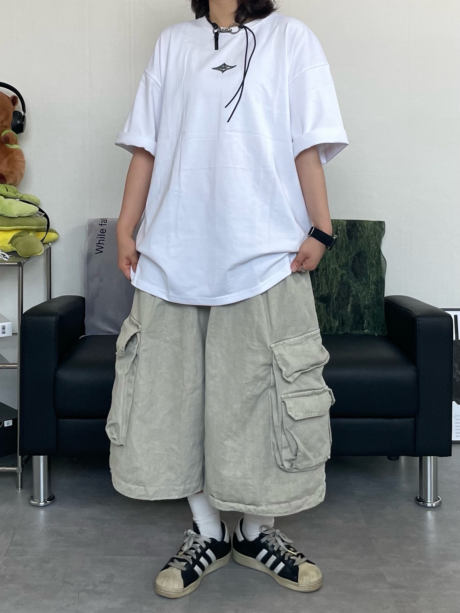 Adidas Superstar Premium Black White, Our Legacy Ladon Leather Keychain Black 착용 스타일 - 4