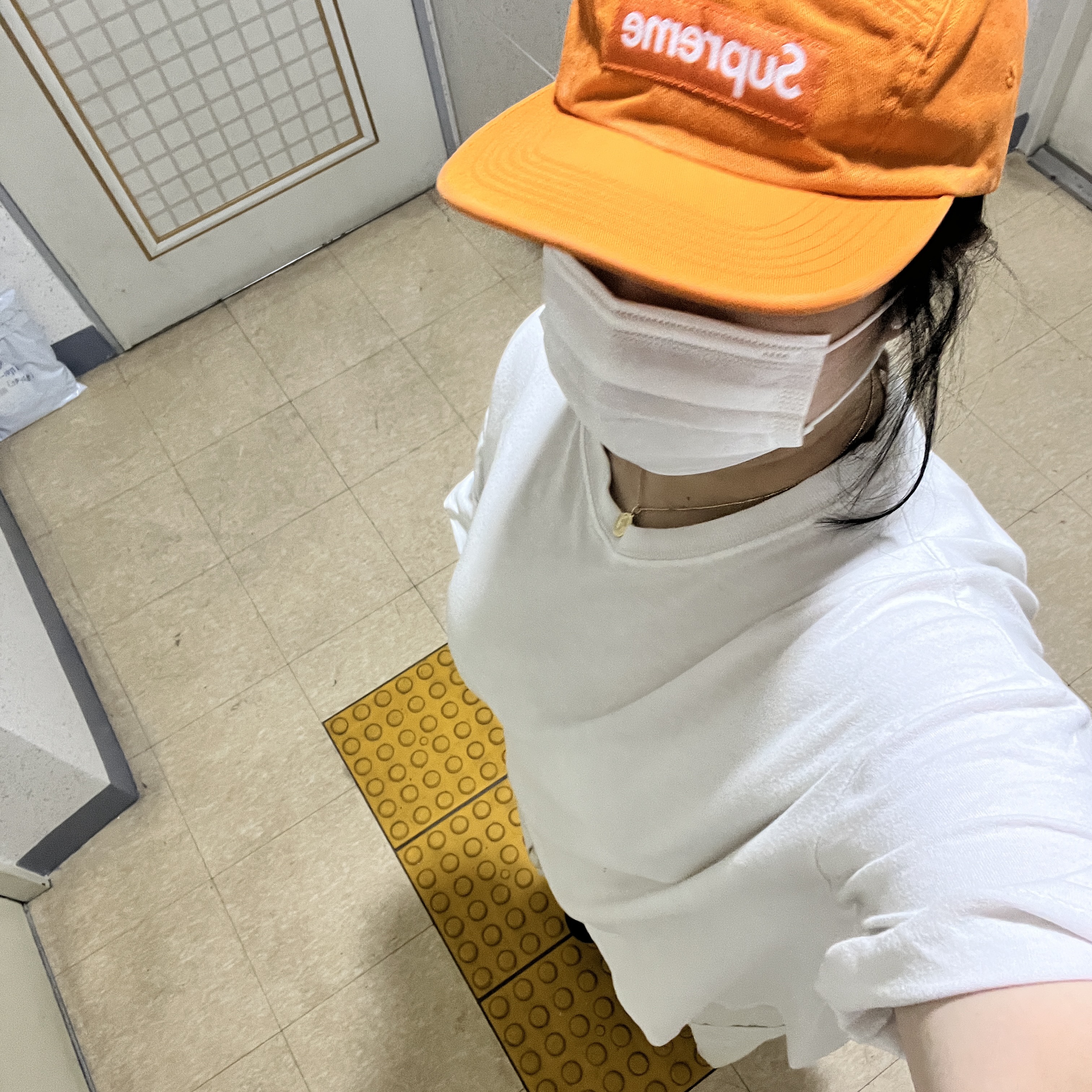 Supreme Washed Chino Twill Camp Cap Light Orange - 23FW 착용 스타일