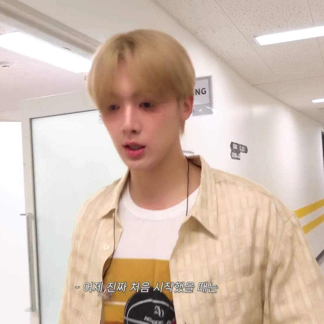 STU Comfortable Check Shirt Beige 착용 스타일 - 4