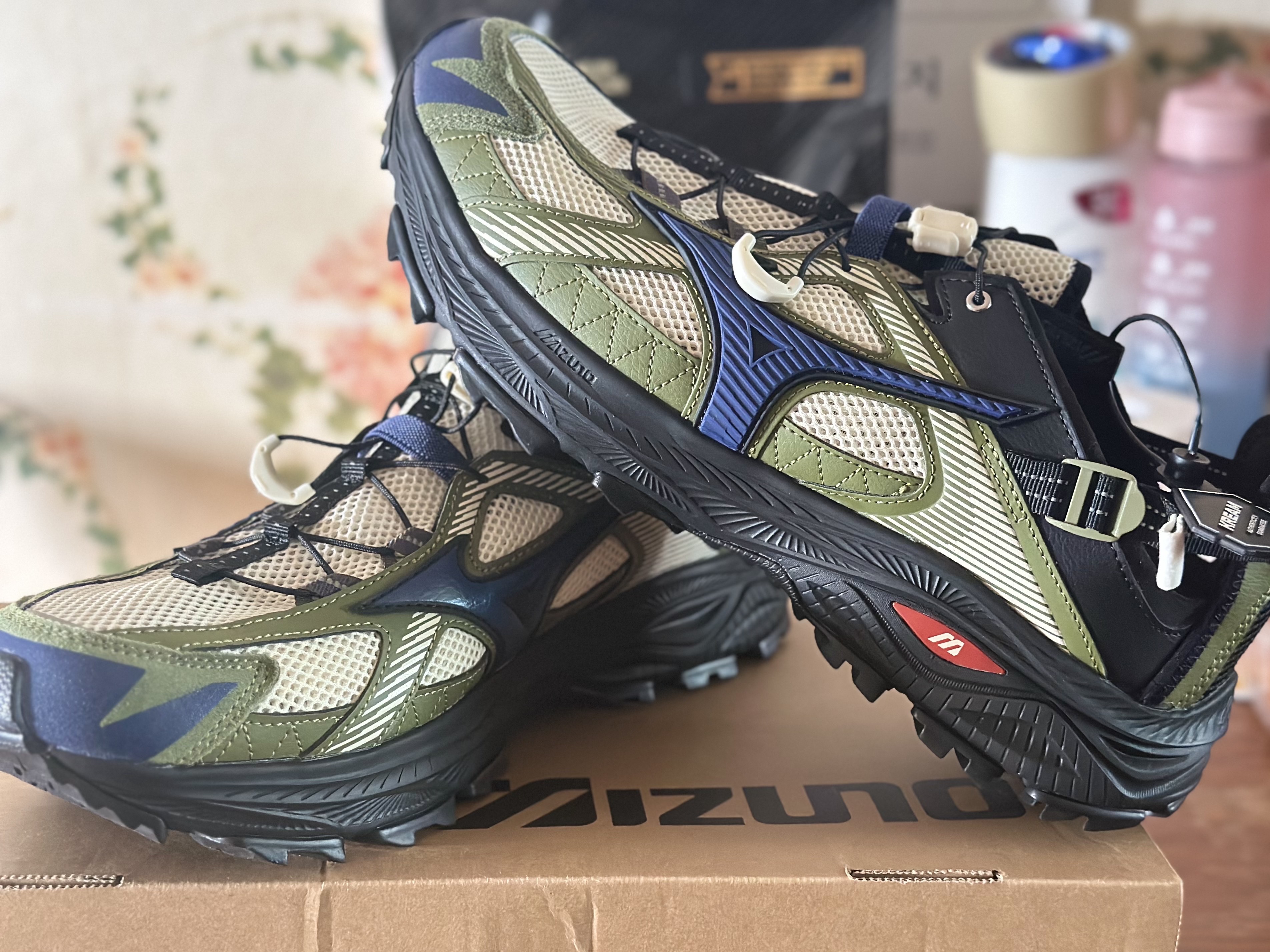 Mizuno Racer Trail SE Khaki 착용 스타일 - 2