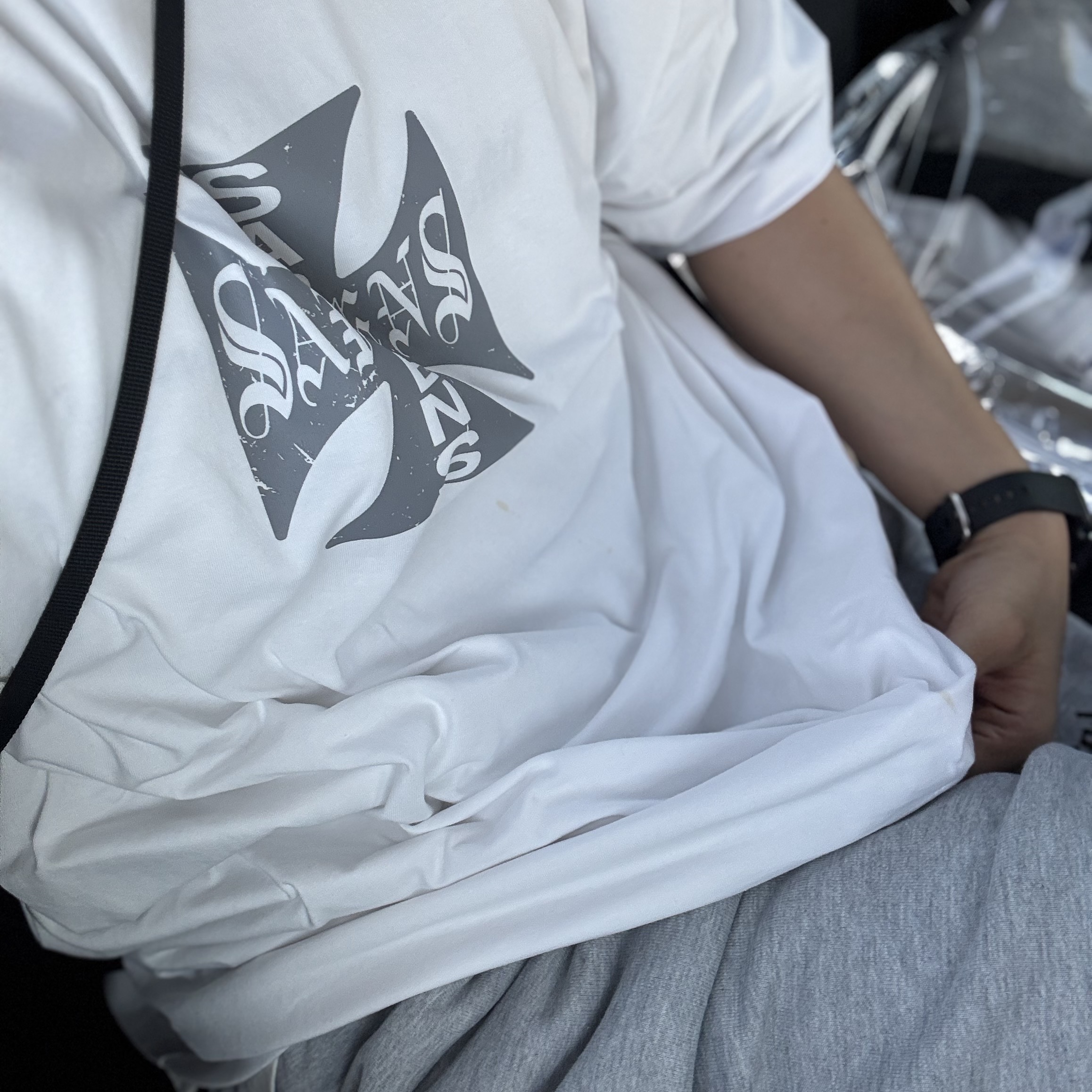 [KREAM 단독] Sapiens Engineered Over Fit Shorts Gray 착용 스타일 - 1