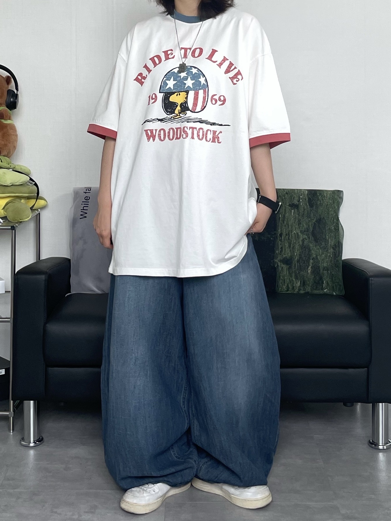 (W) Nike Air Force 1 '07 Low White, Adidas Superstar Core Black White 착용 스타일 - 3