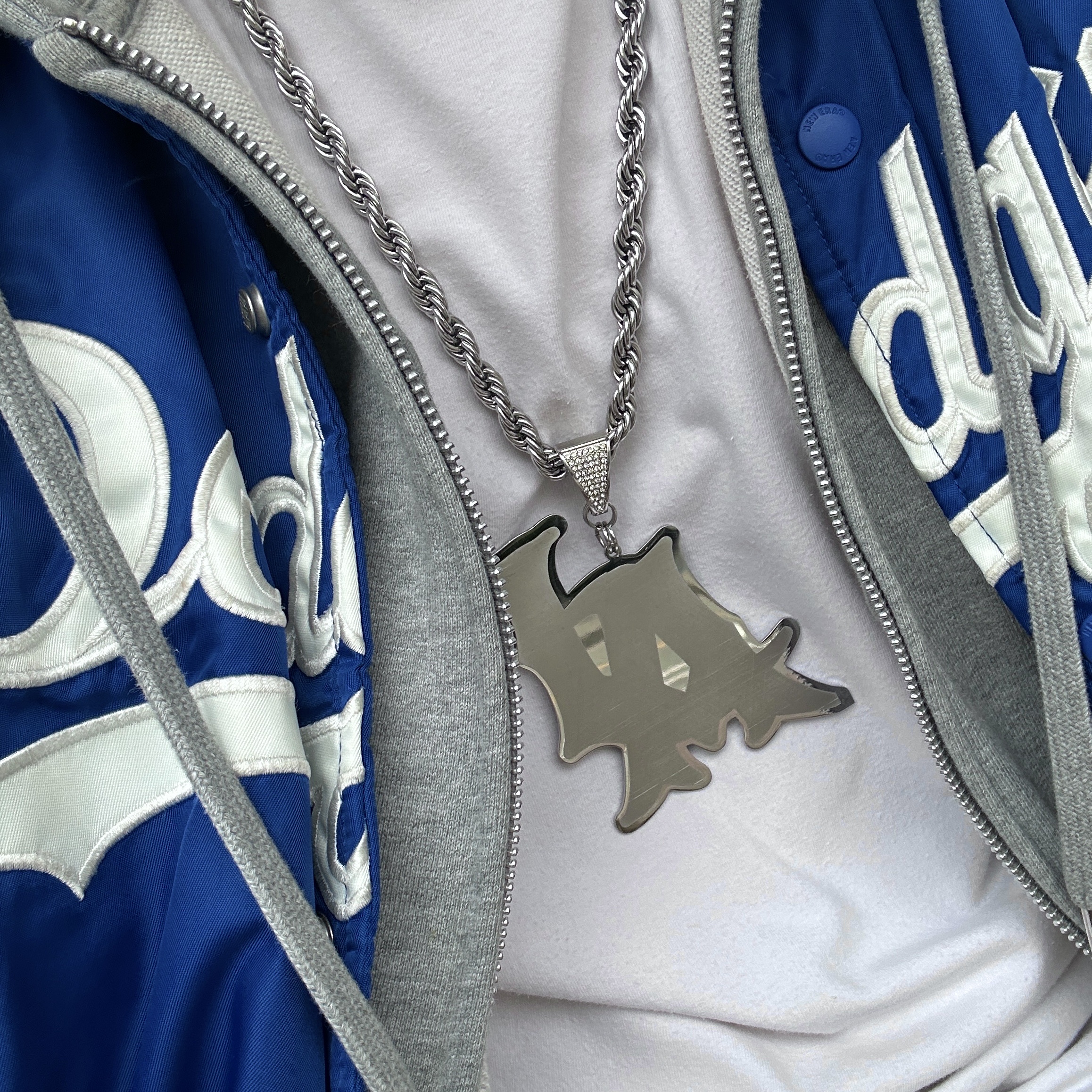 New Era MLB Seoul Series LA Dodgers Nylon Jacket Blue, Needles H.D. Military Pants Khaki 착용 스타일 - 4