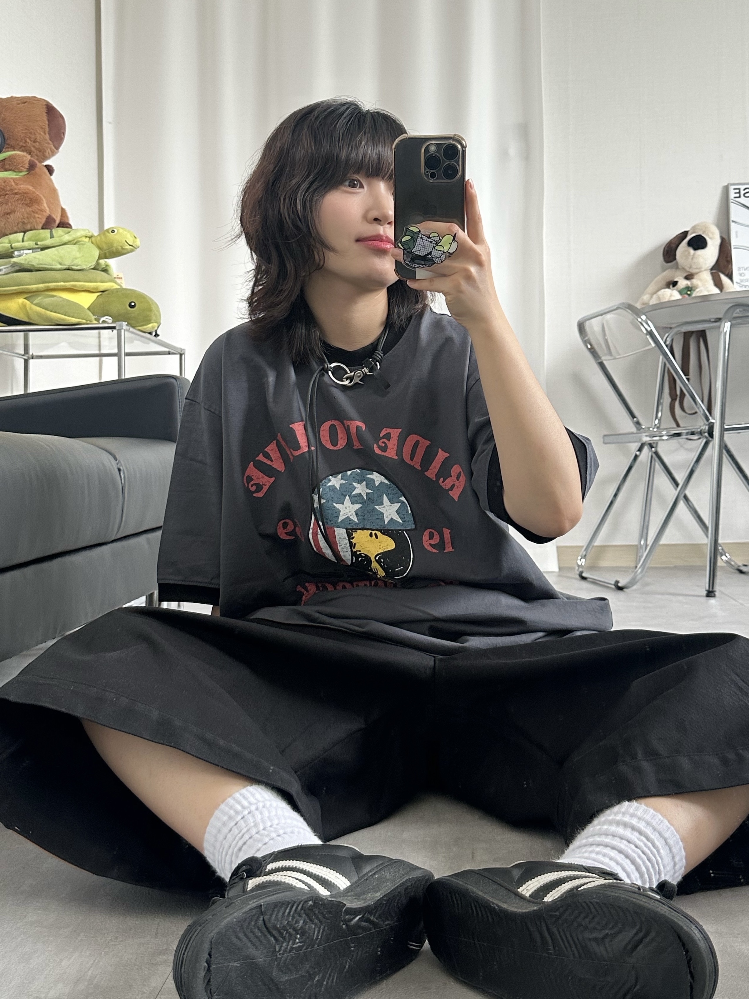 (W) Nike Air Force 1 '07 Low White, Adidas Superstar Core Black White 착용 스타일 - 6