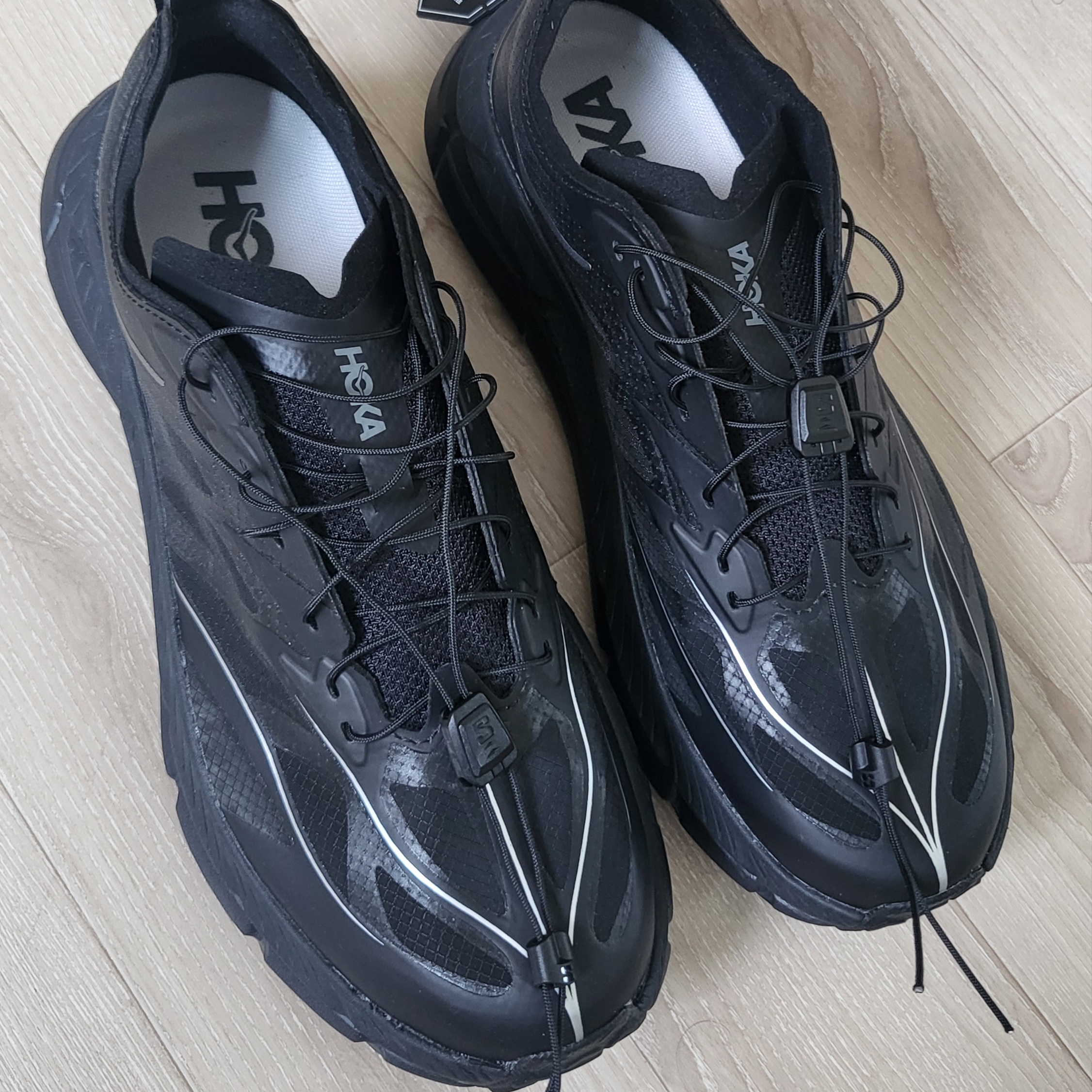 Hoka Mafate Speed 4 Lite Black Outer Orbit 착용 스타일