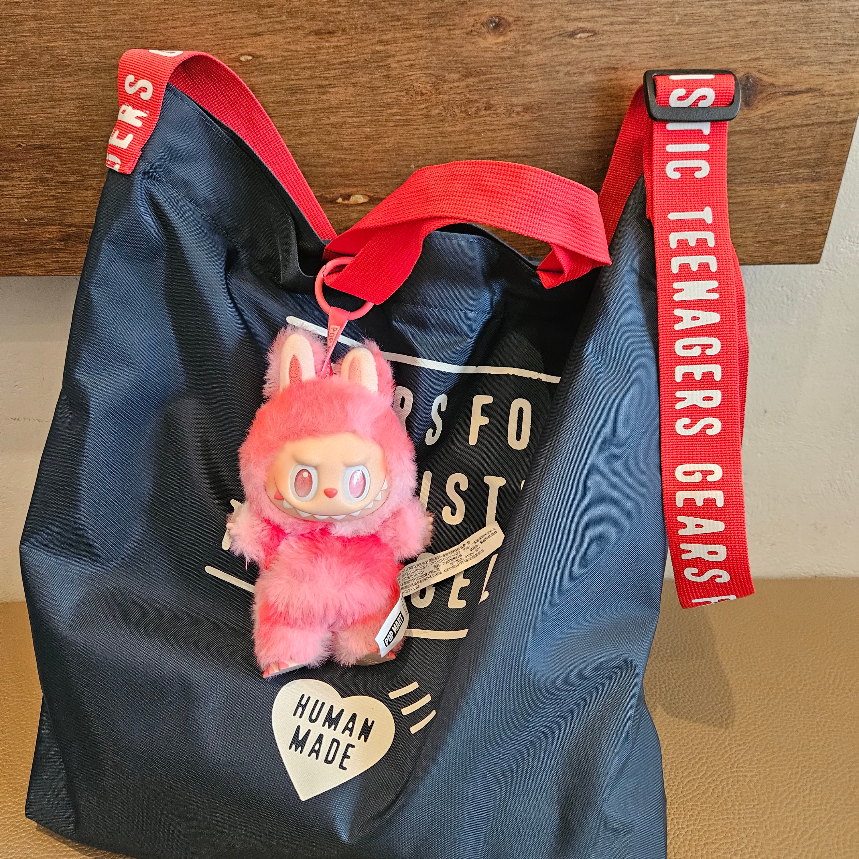Pop Mart Labubu The Monsters Highlight Series Love Keyring (Opened Case), Human Made Shoulder Tote Bag Navy 착용 스타일 - 4