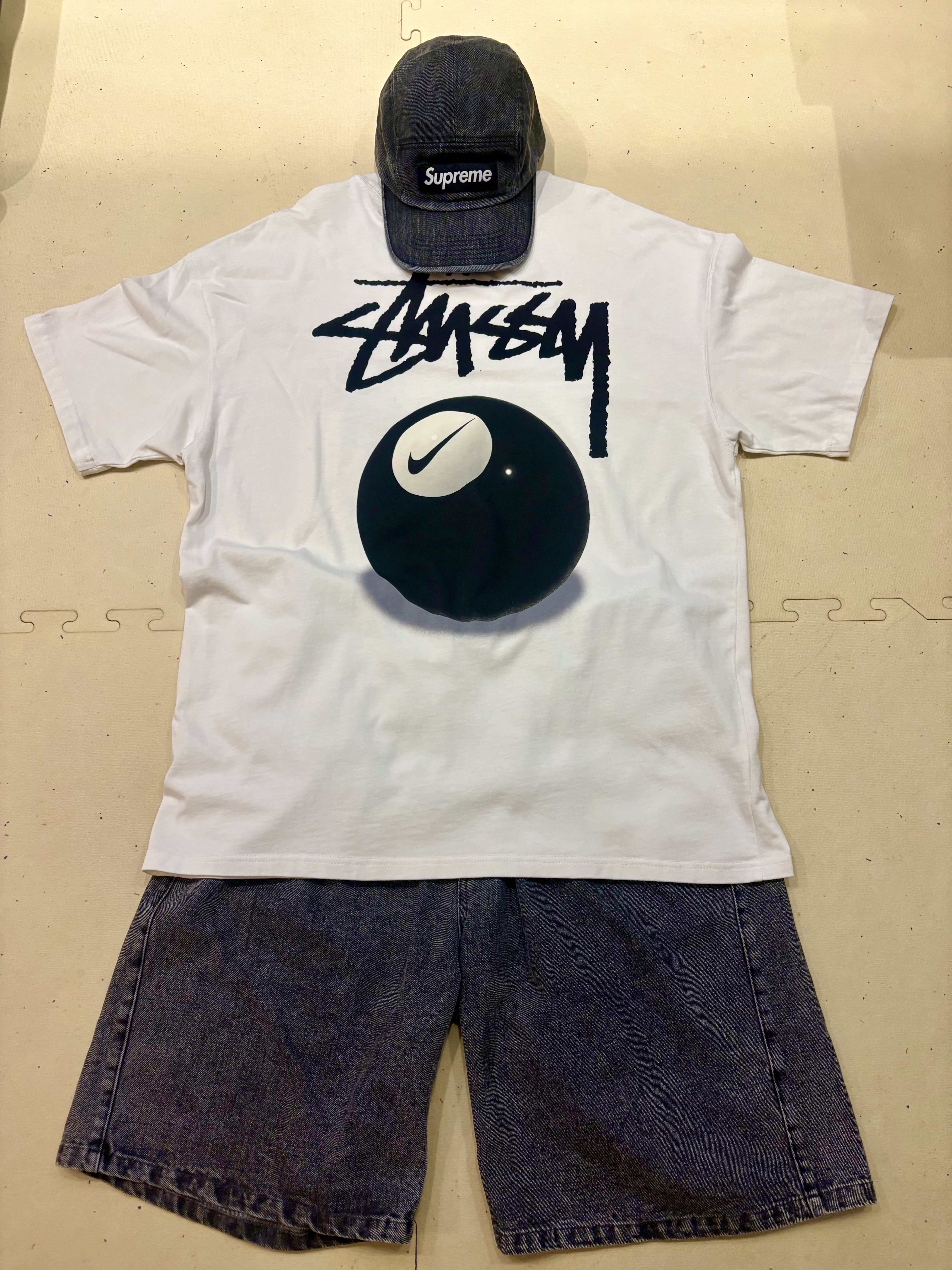 Nike x Stussy NRG FL SS 8 Ball T-Shirt White (DO9322-100), Supreme Coated Denim Camp Cap Black - 24SS 착용 스타일