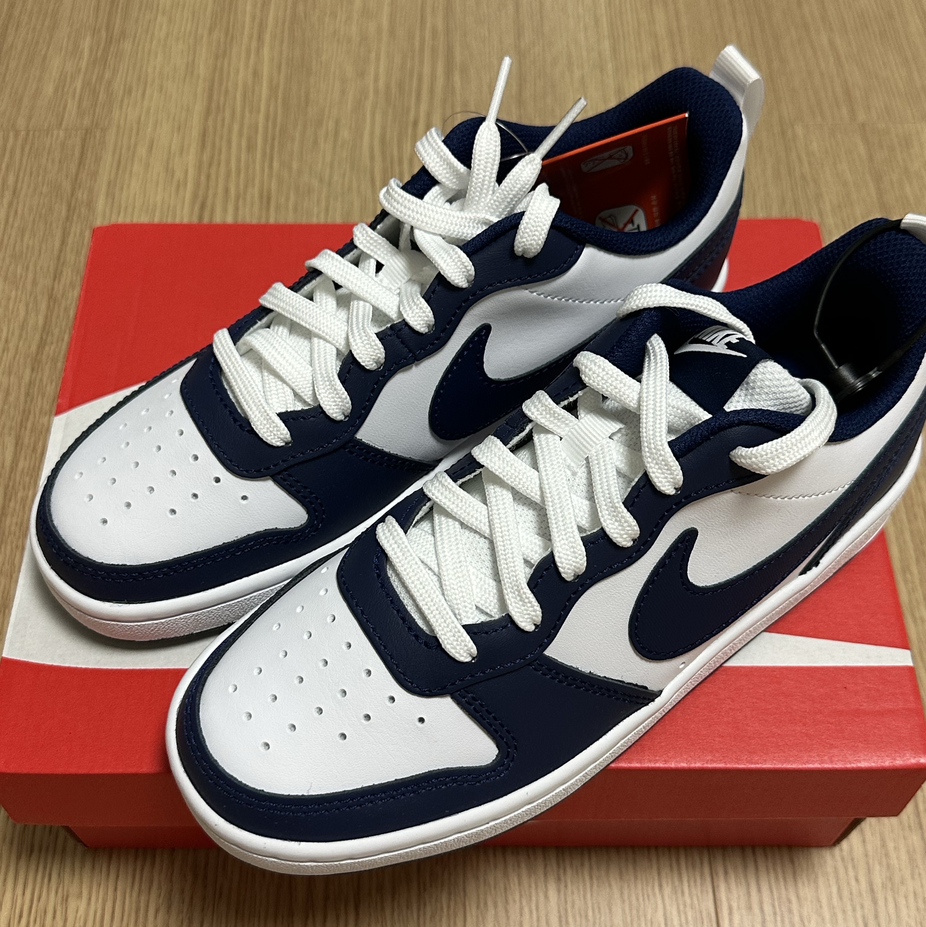 (GS) Nike Court Borough Low 2 White Blue Void 착용 스타일