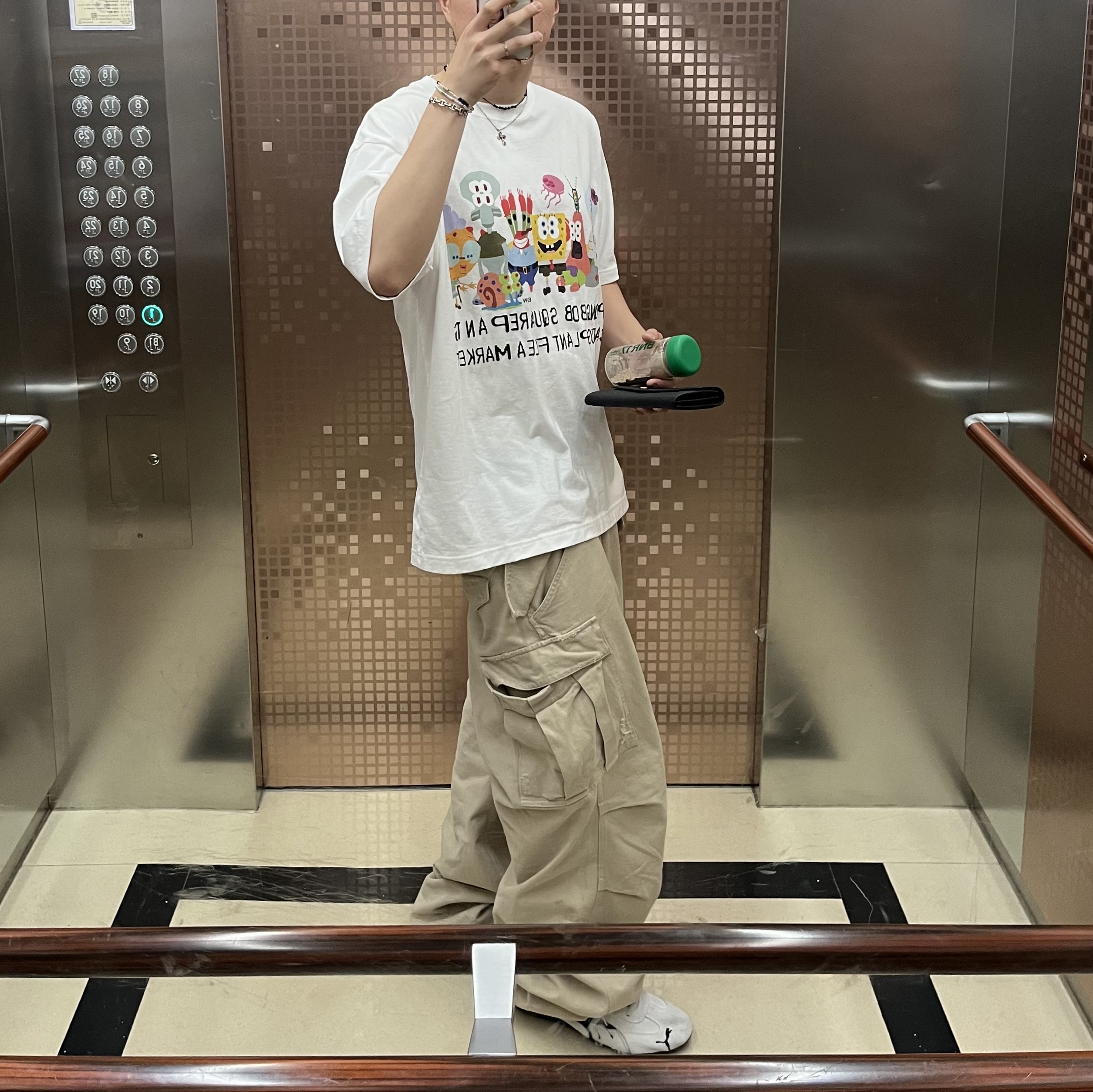 Uniqlo UT x CPFM x SpongeBob Graphic T-Shirt A White - JP, Balenciaga x Puma Speedcat Suede White Black 착용 스타일