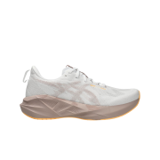 (W) Asics Novablast 5 White Fawn
