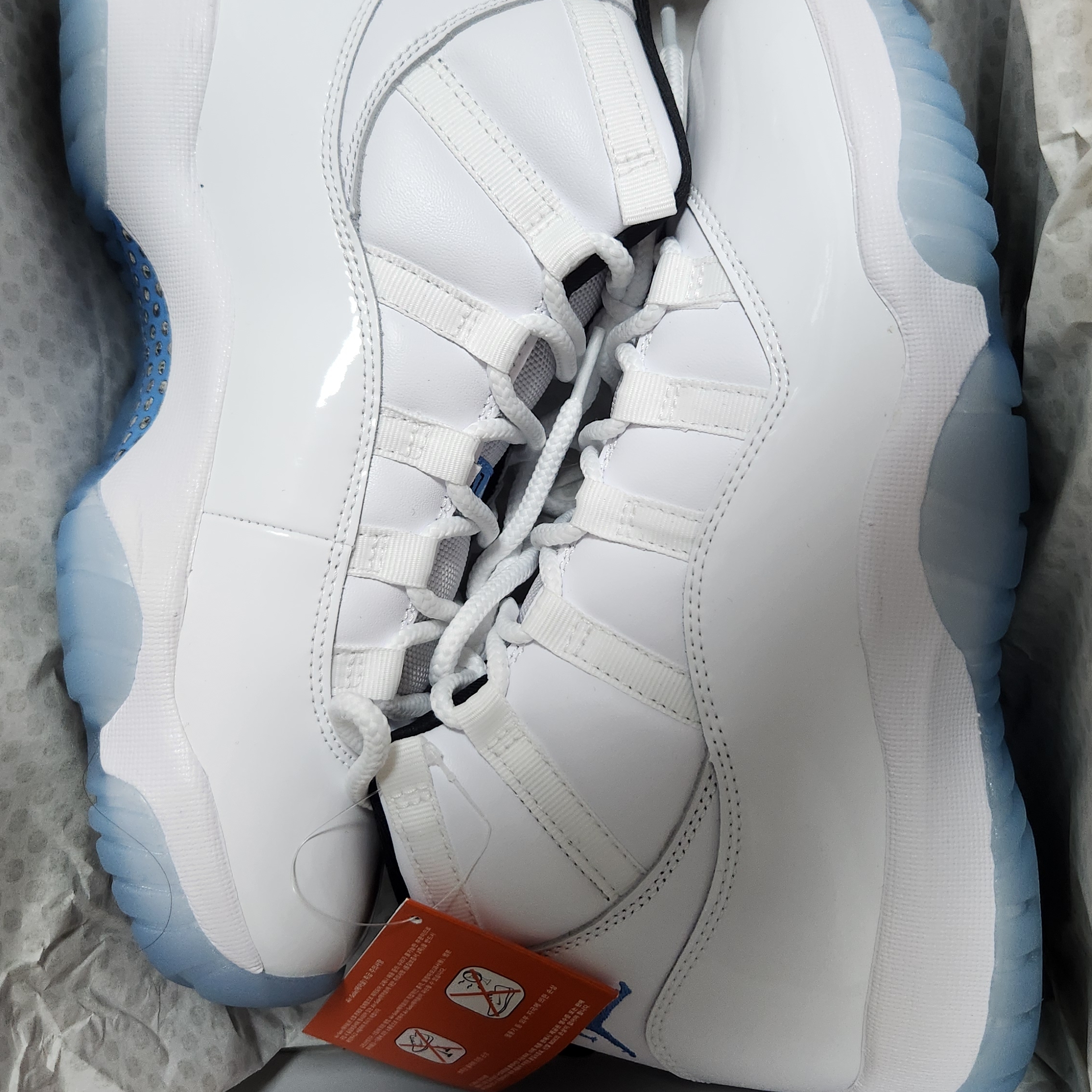 Jordan 11 Retro Legend Blue 2024 착용 스타일 - 2
