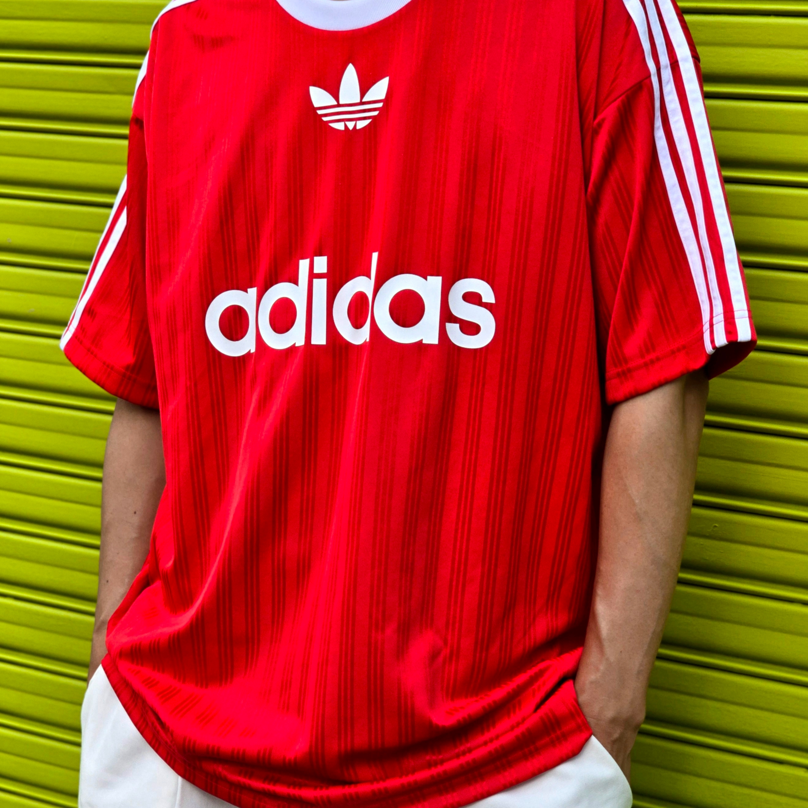 Adidas Adicolor T-Shirt Better Scarlet White - KR Sizing, Adidas Adicolor T-Shirt Better Scarlet White - US Sizing 착용 스타일