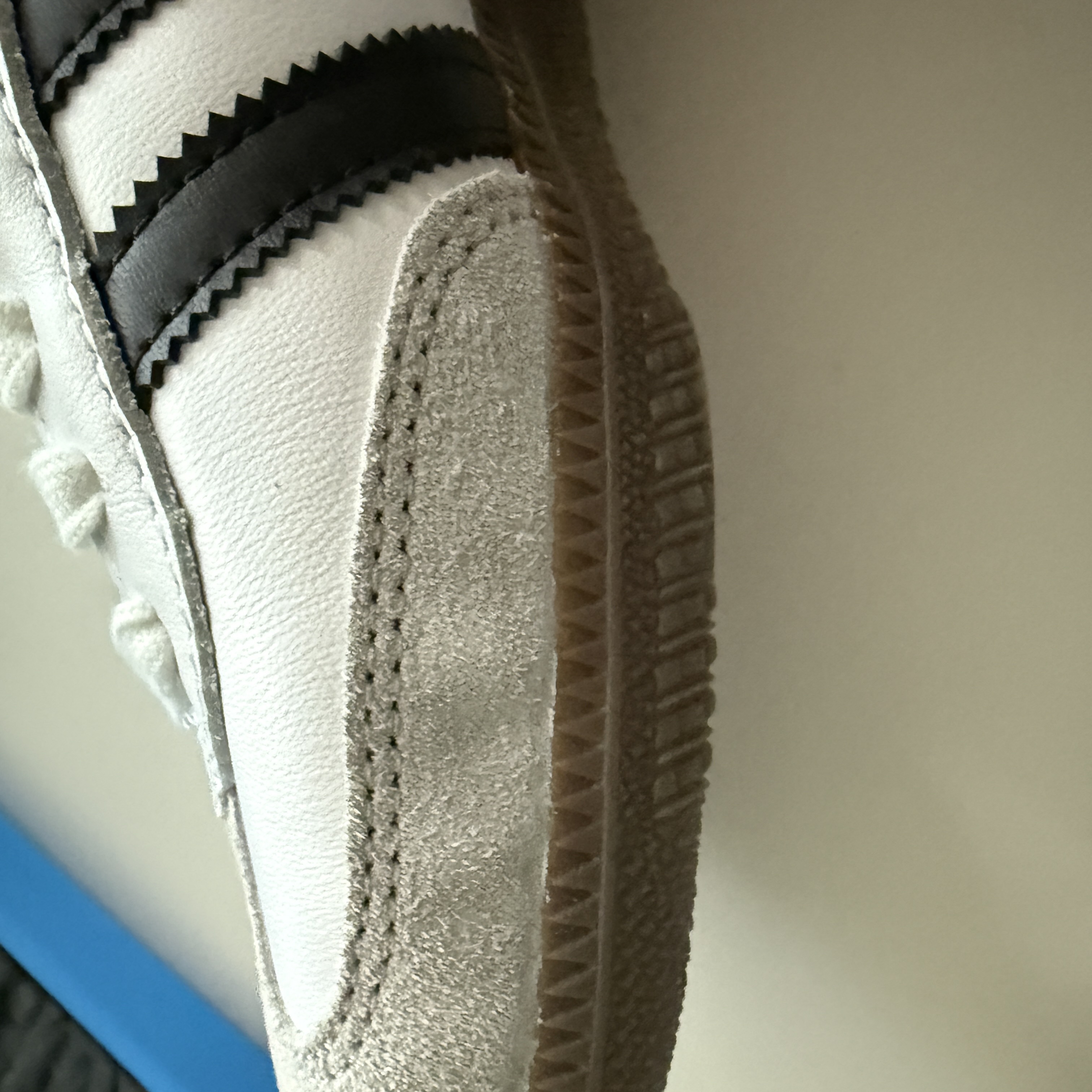 Adidas Samba OG Cloud White 착용 스타일 - 3