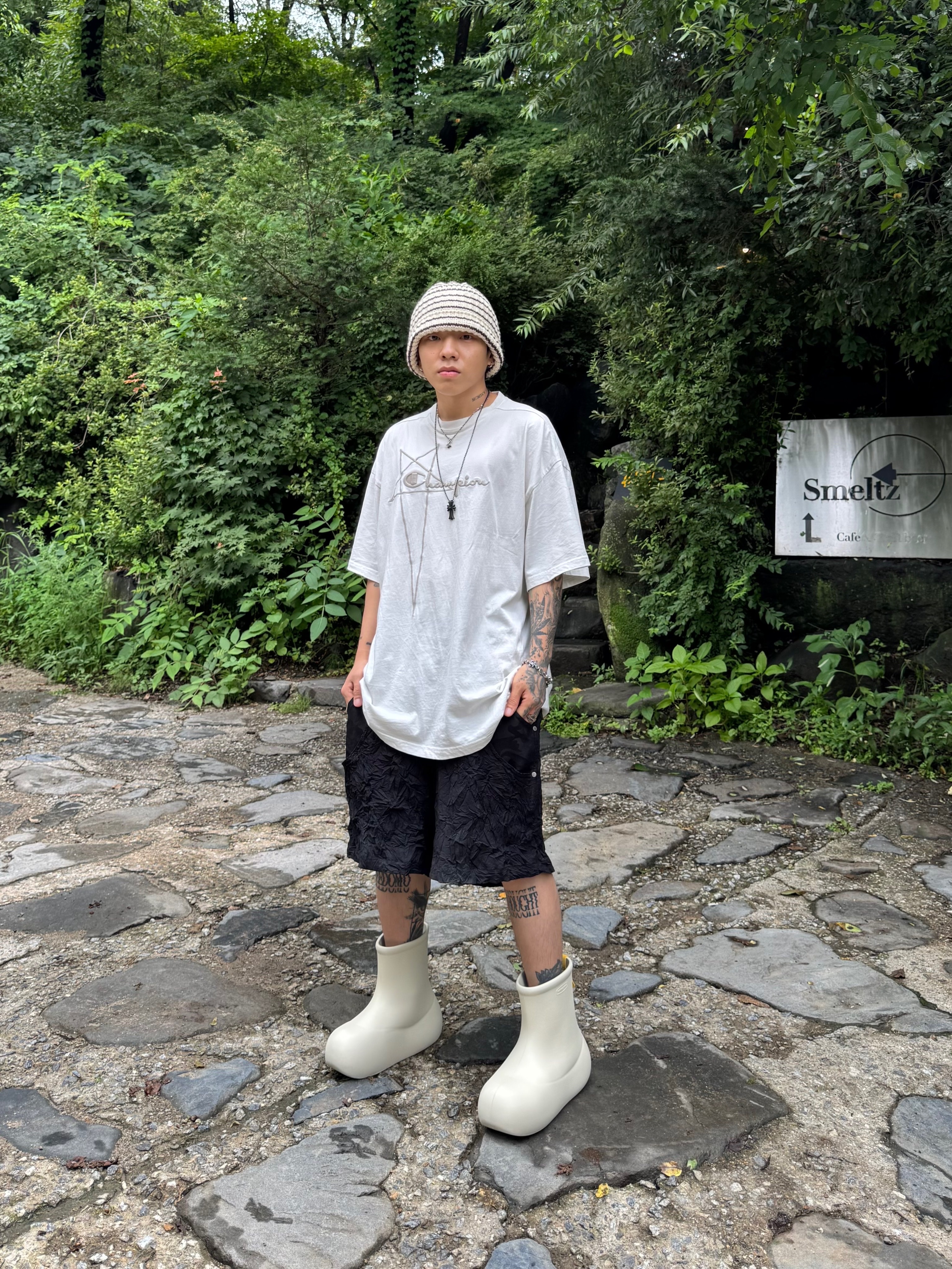 Taw&Toe Zerovity Murff Black, Chrome Hearts Silichrome CH Cross Pendant Black 2022/2023/2025 착용 스타일 - 4