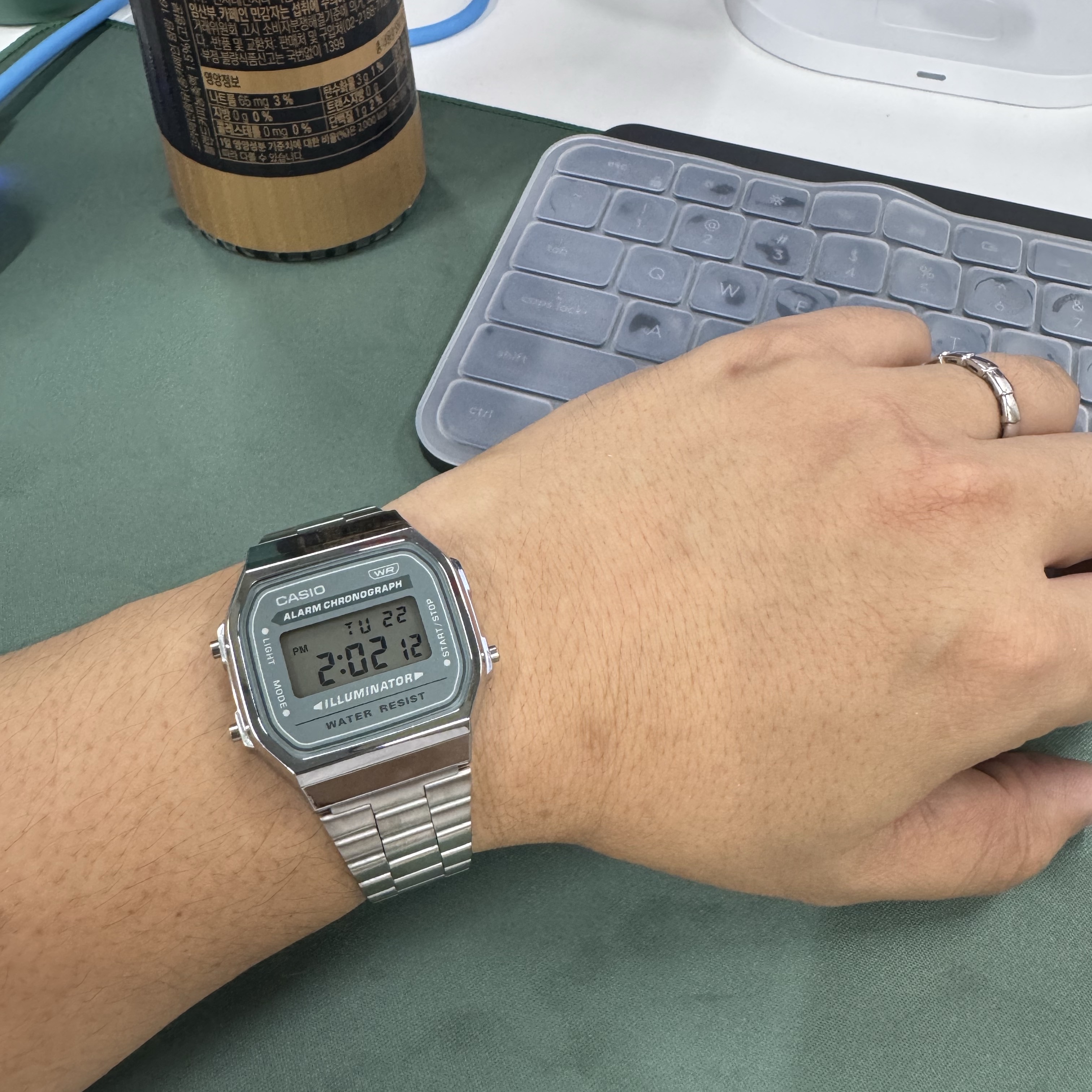 Casio A-168WA-3 착용 스타일
