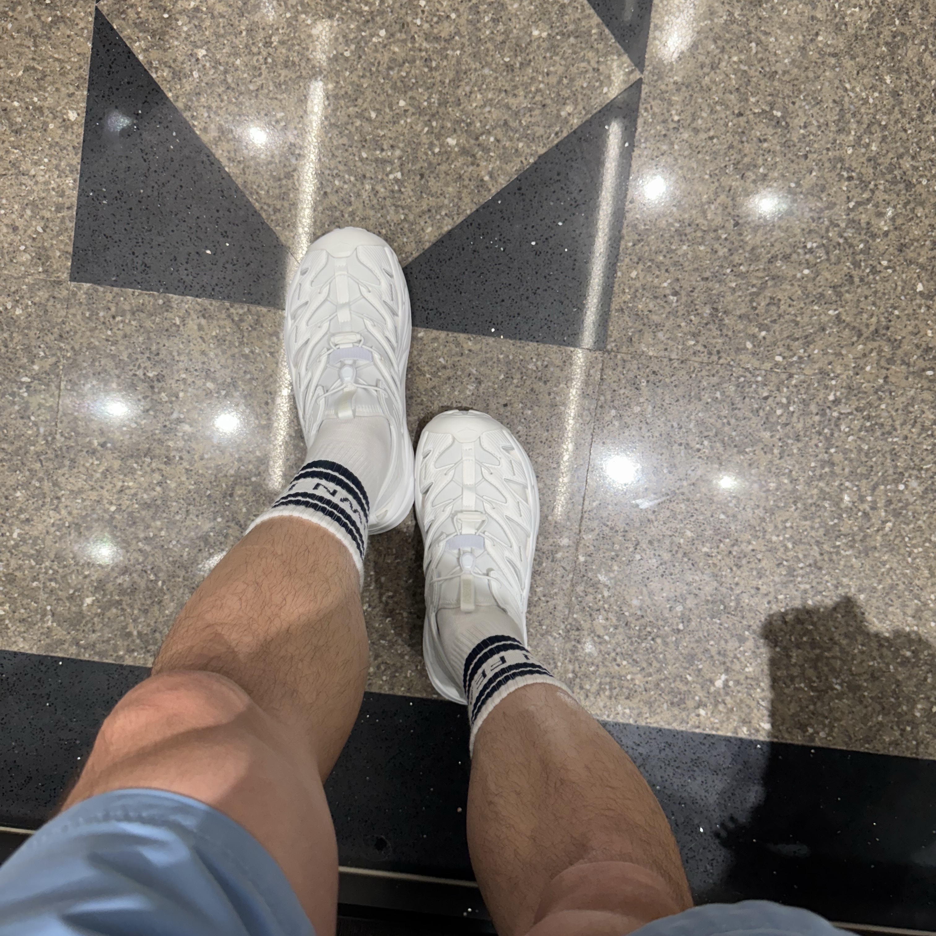 Hoka Hopara White 착용 스타일