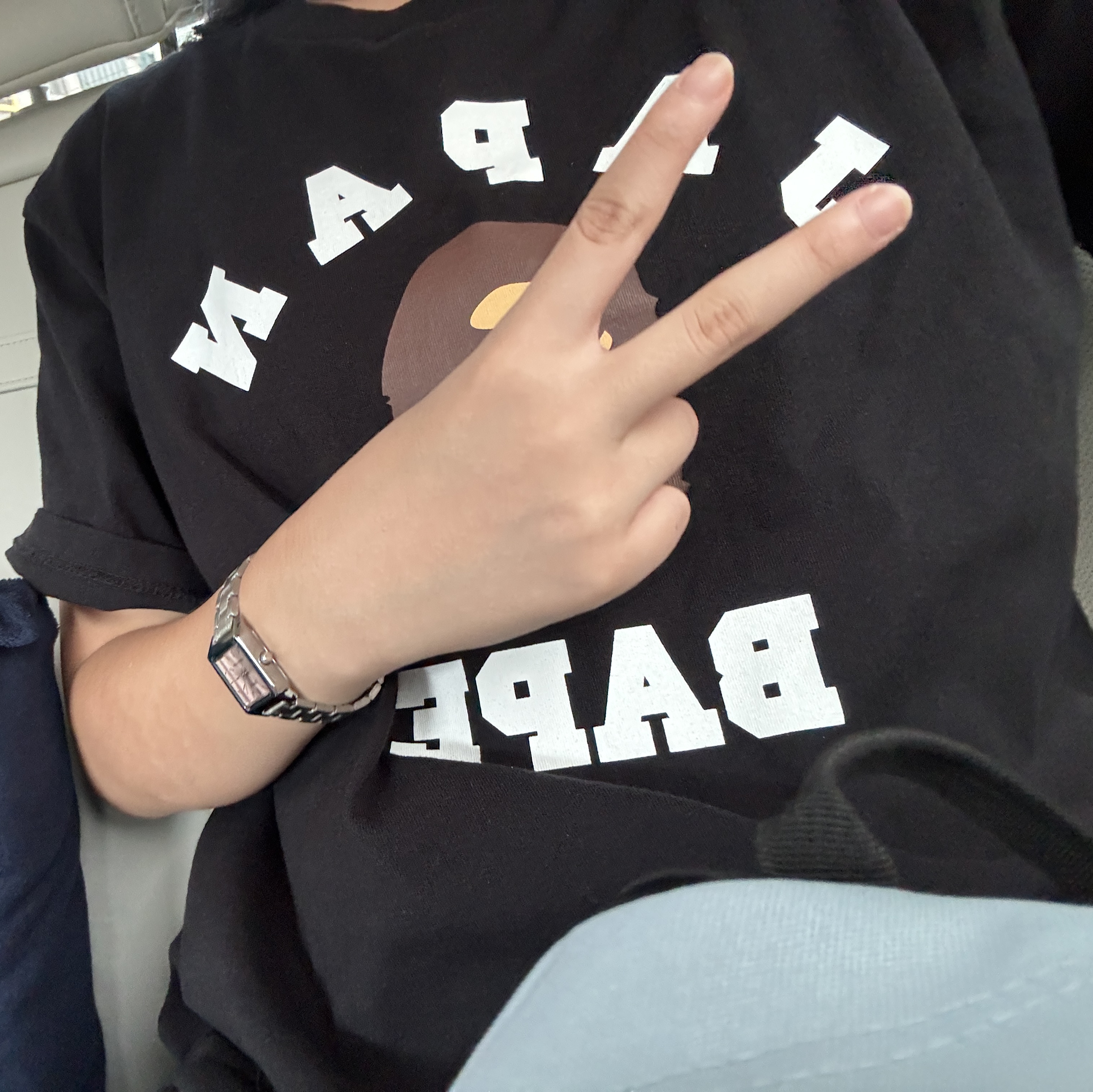 Casio LTP-V007D-4E, BAPE Japan College City T-Shirt Black 착용 스타일