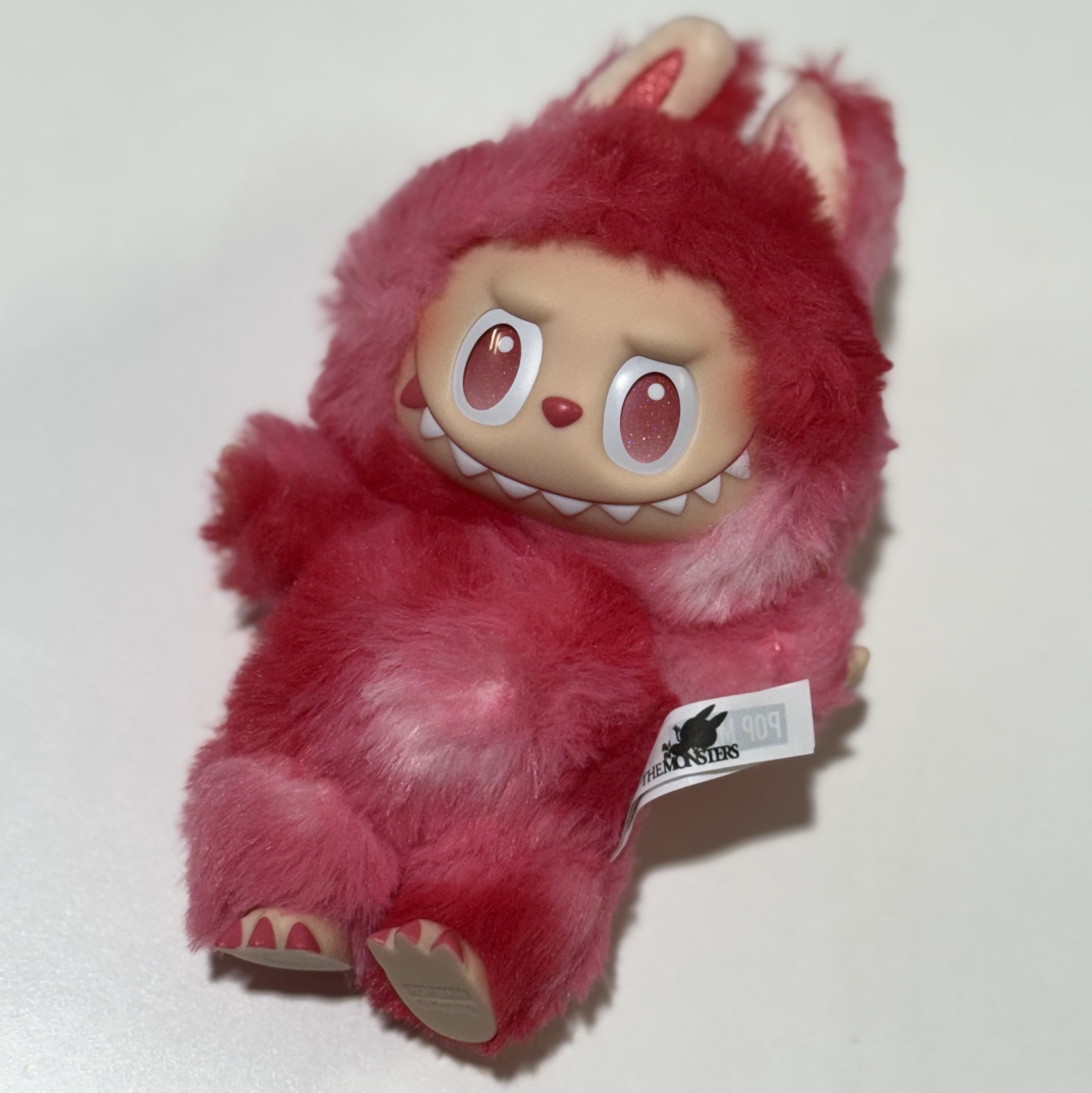 Pop Mart Labubu The Monsters Highlight Series Sealed Case (1 Blind Box) 착용 스타일