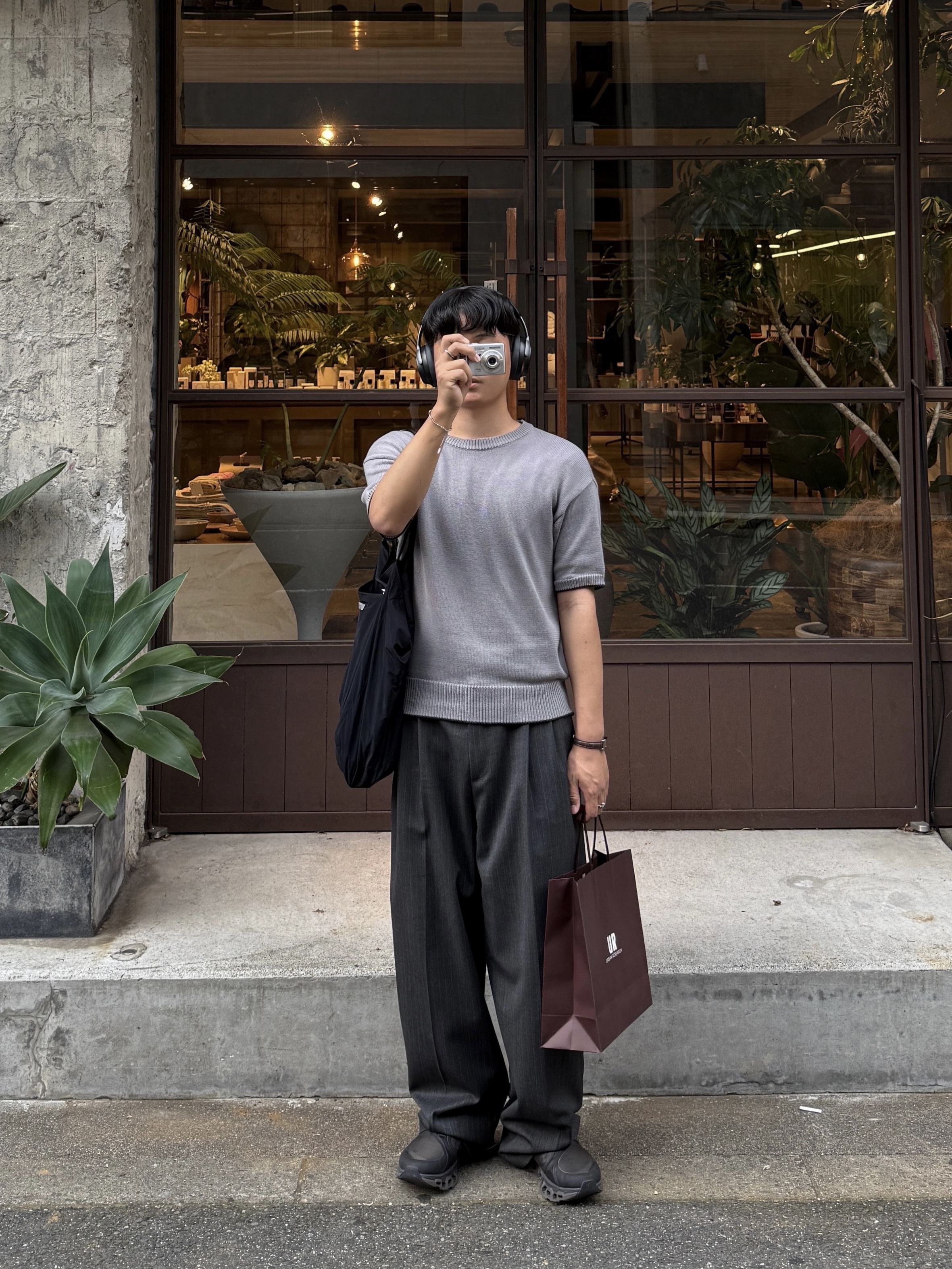 On Running x Post Archive Faction (Paf) Cloudmonster 2 Thorn Brown, Waviness Drift Round-Neck Half Knit Grey Black 착용 스타일 - 1
