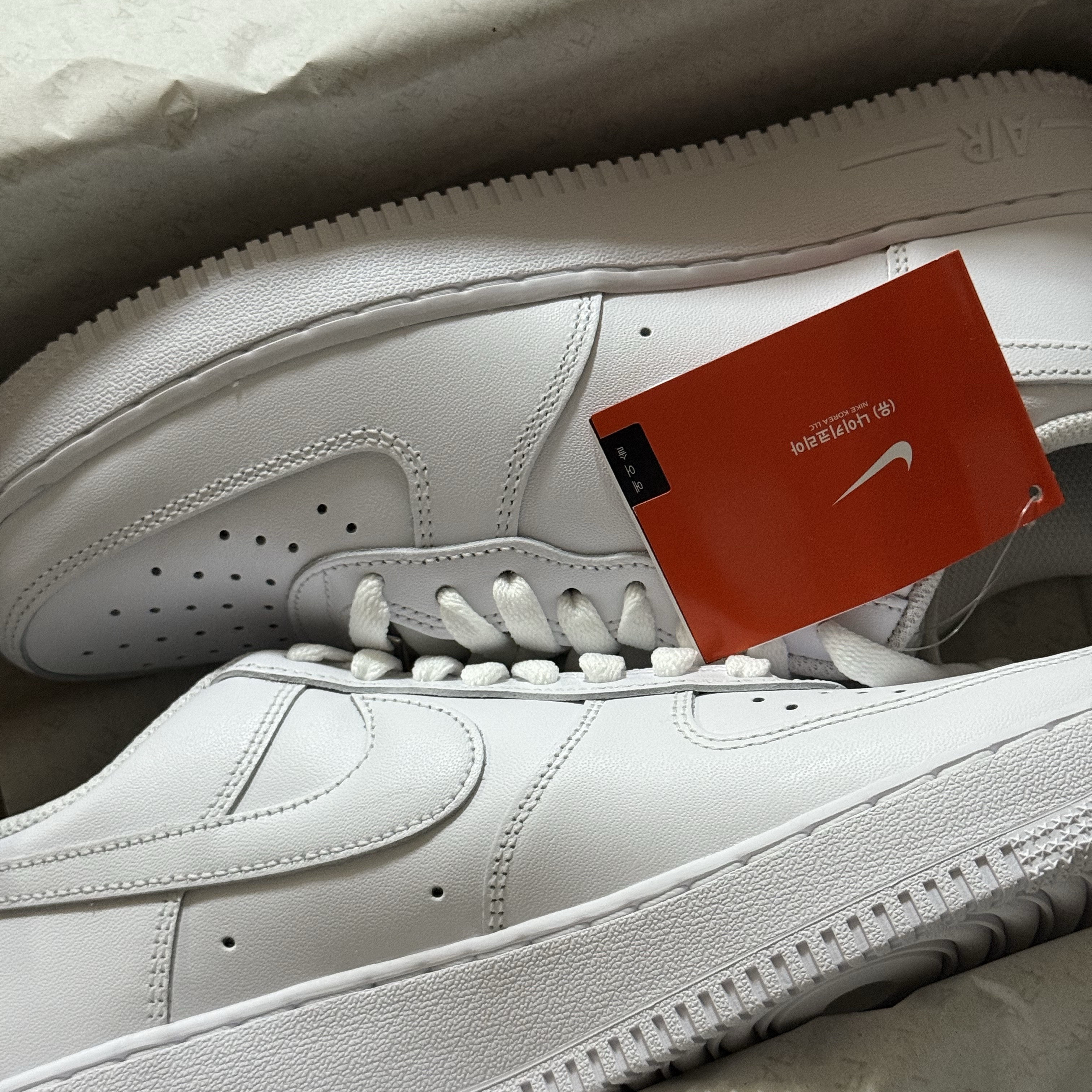 Nike Air Force 1 '07 Low White 착용 스타일