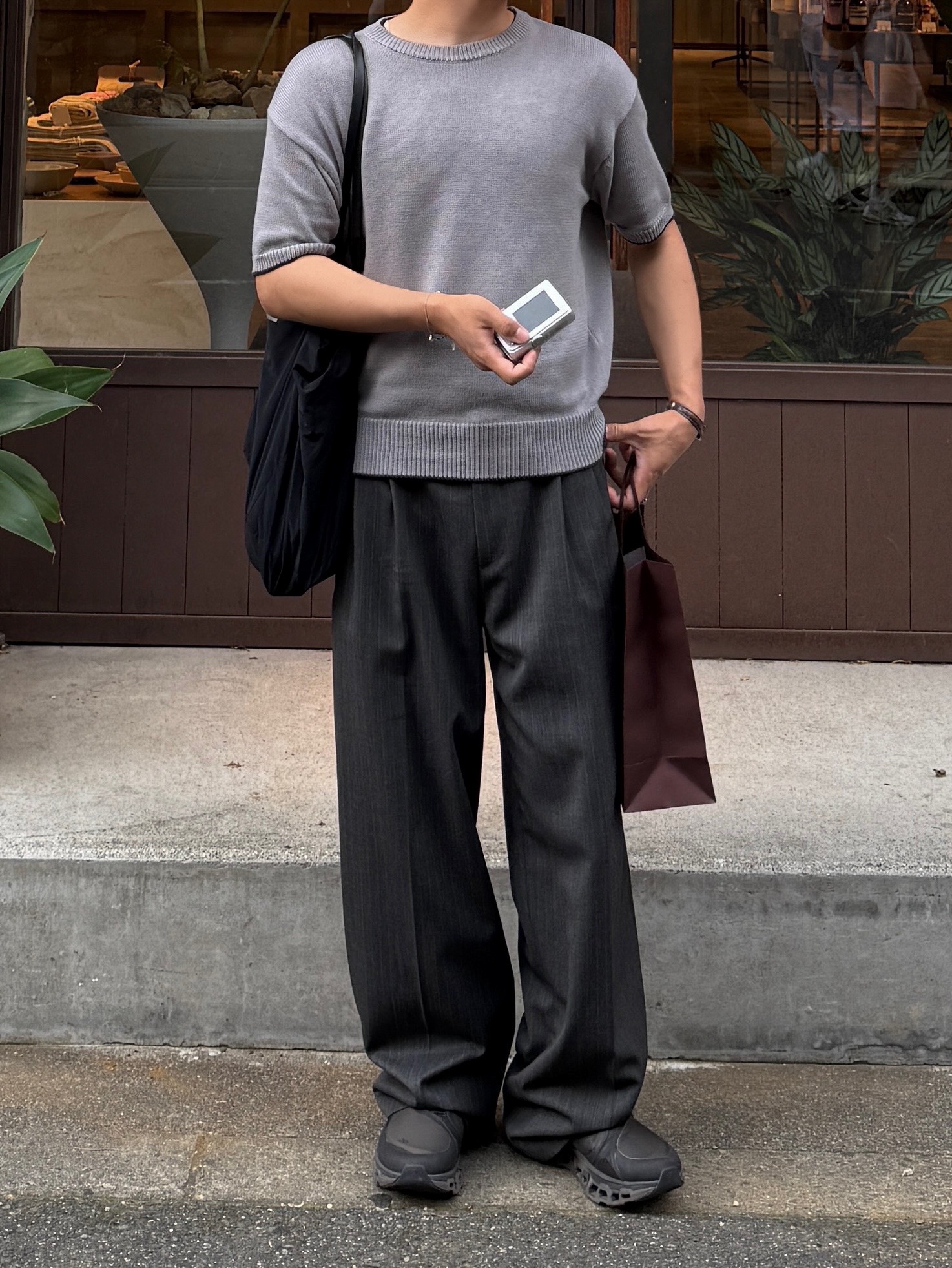 On Running x Post Archive Faction (Paf) Cloudmonster 2 Thorn Brown, Waviness Drift Round-Neck Half Knit Grey Black 착용 스타일 - 5