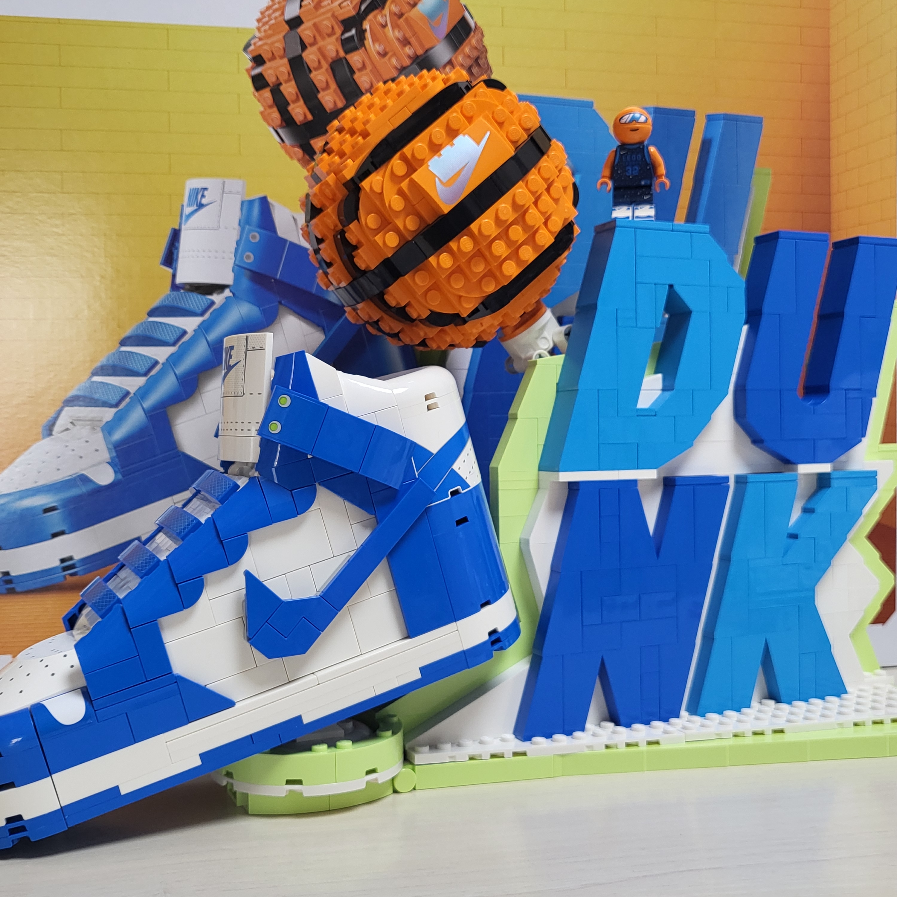 Lego x Nike Dunk Set 착용 스타일 - 2