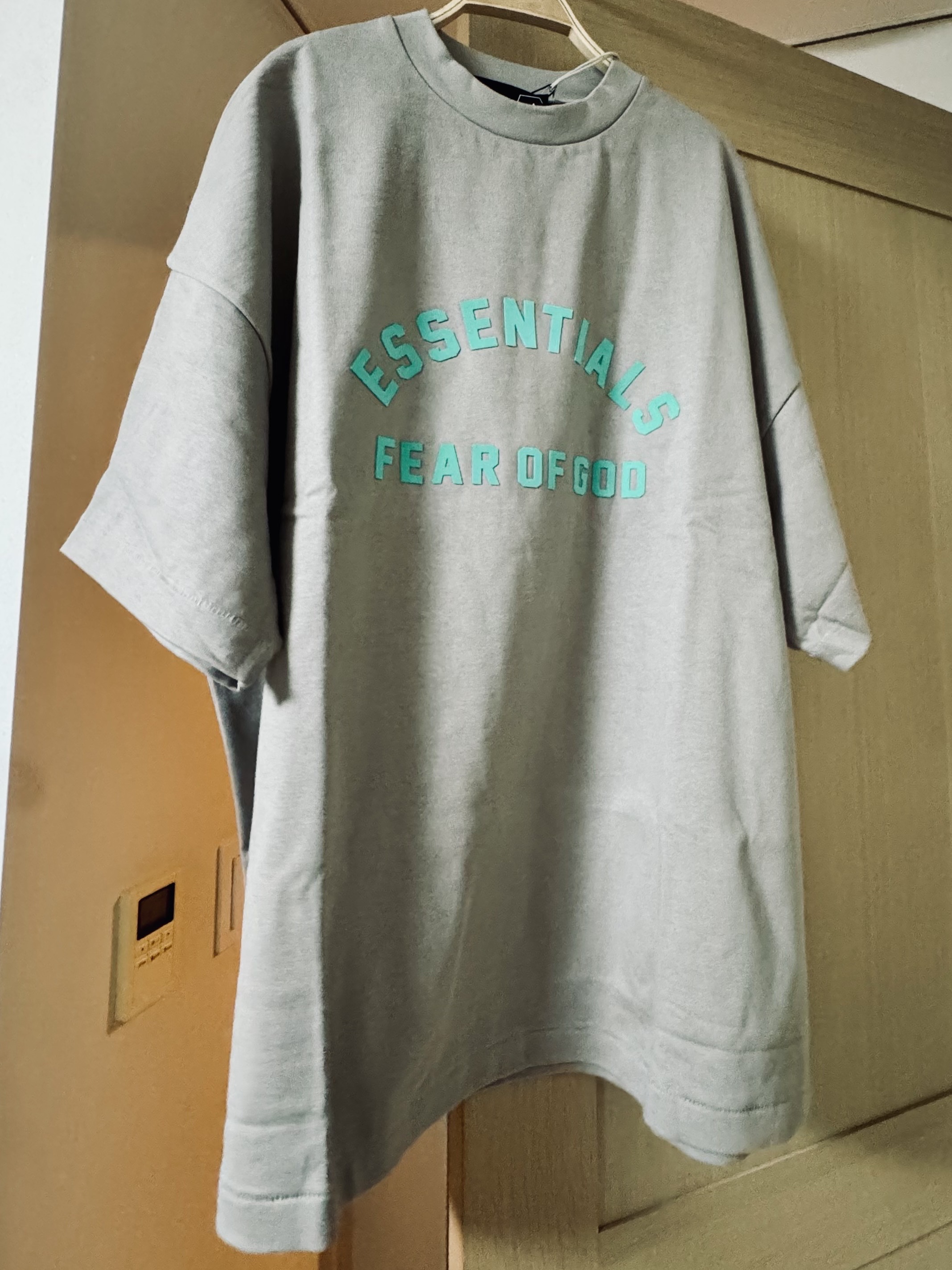 Essentials Heavy Jersey Crewneck T-Shirt Seal - 24SS 착용 스타일 - 1